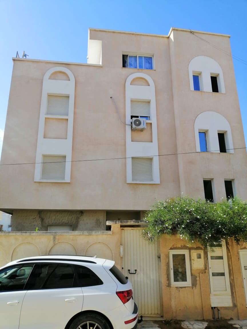 Ezzahra Cite El Ezz Location vacances Appart. 4 pices App 4 pices rez d chauss meubl