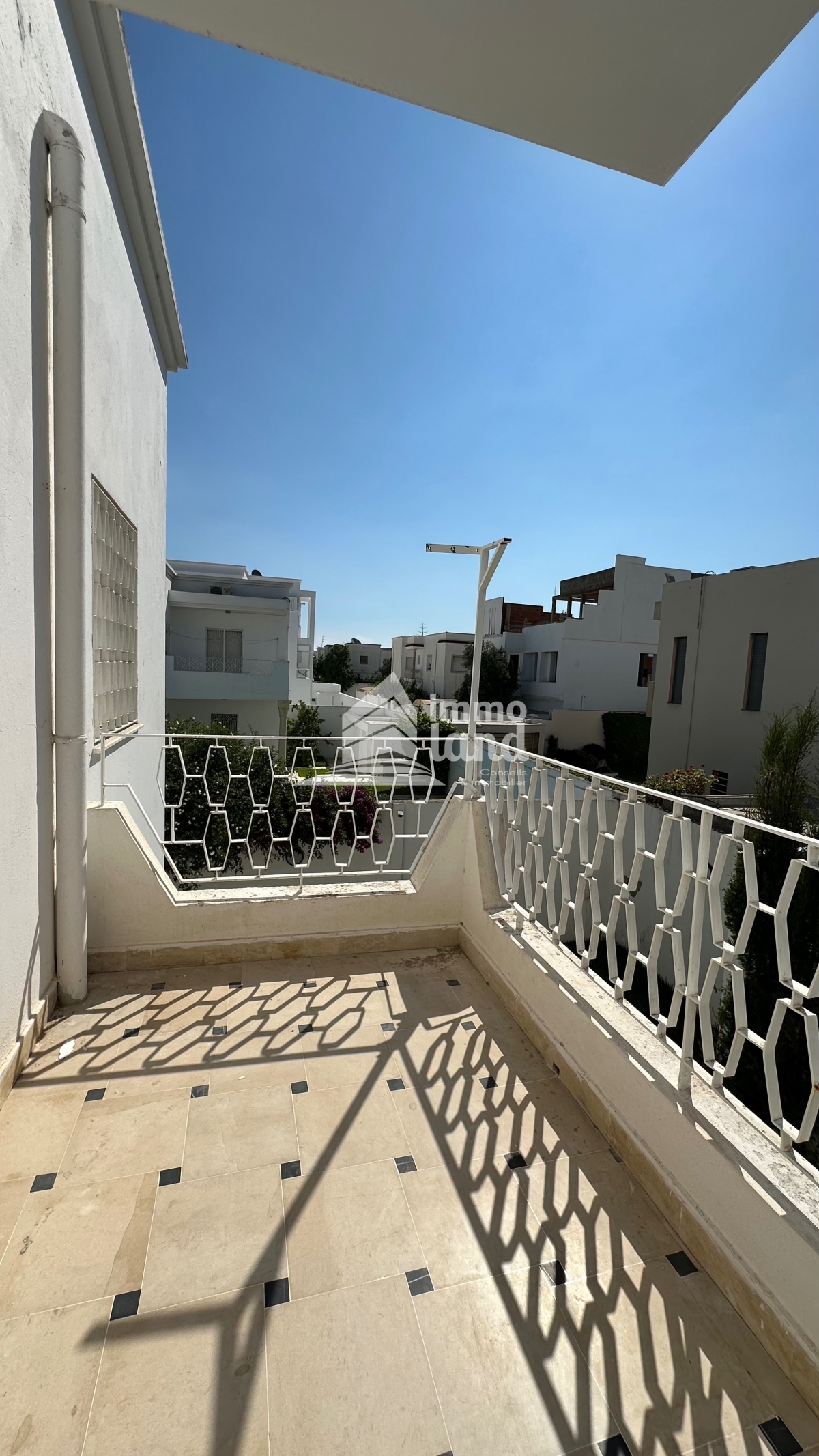 La Marsa Cite El Moez Location Appart. 3 pices Etage s2  la marsa