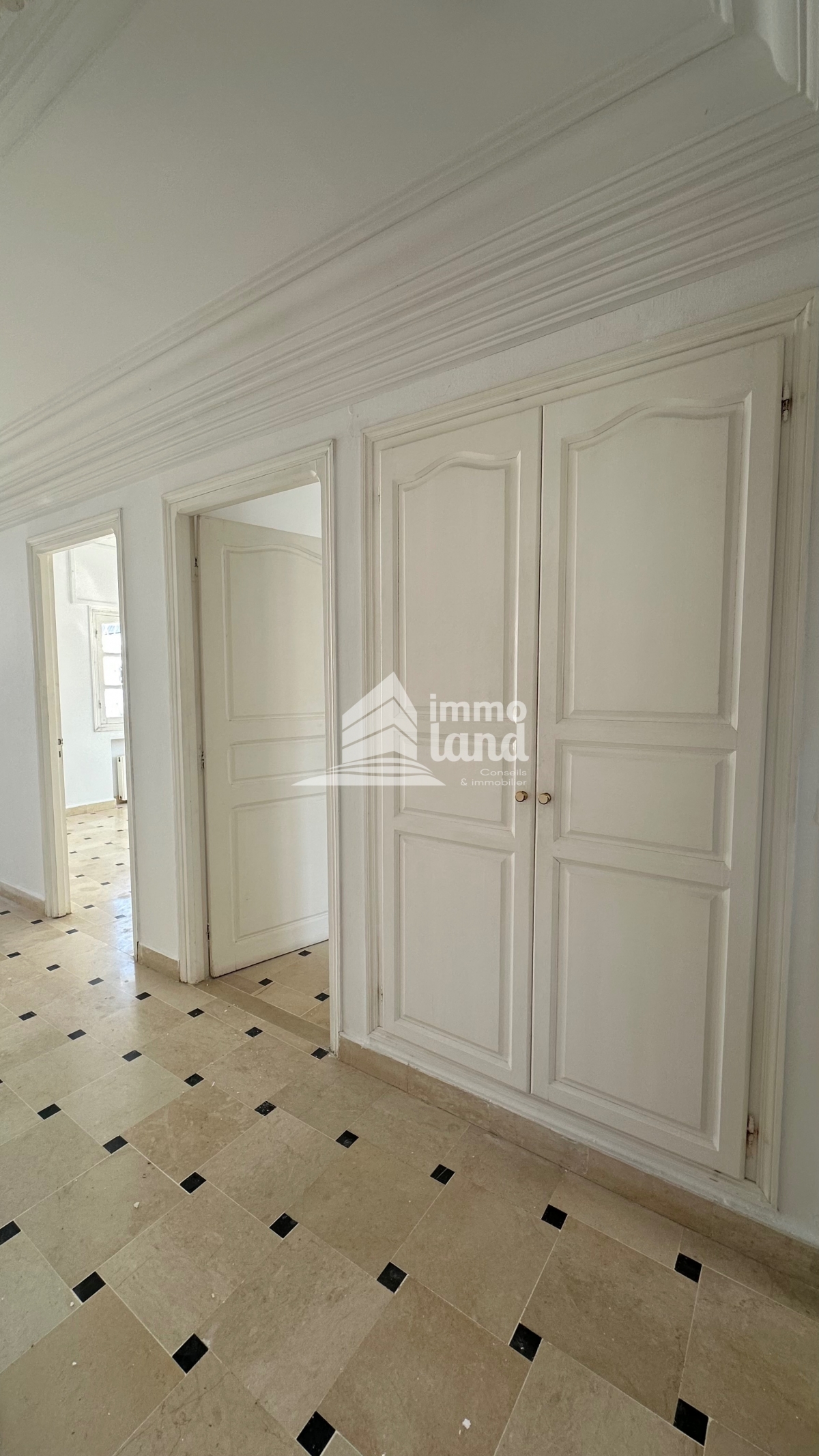 La Marsa Cite El Moez Location Appart. 3 pices Etage s2  la marsa