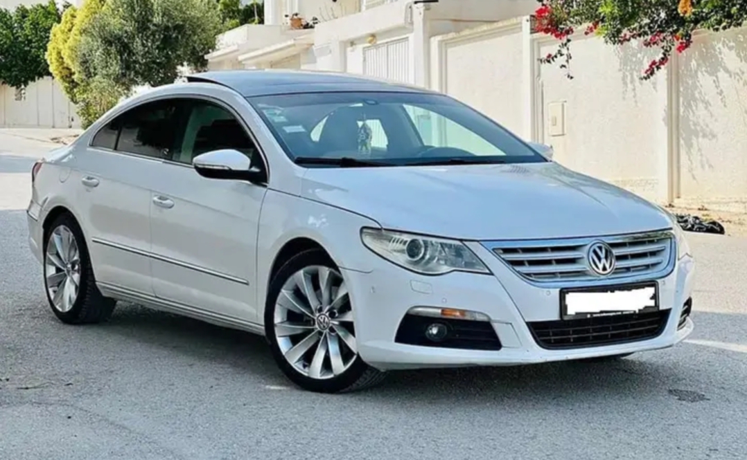 La Soukra Station Marchandises Fret Volkswagen Passat Passat cc 2 litre essence