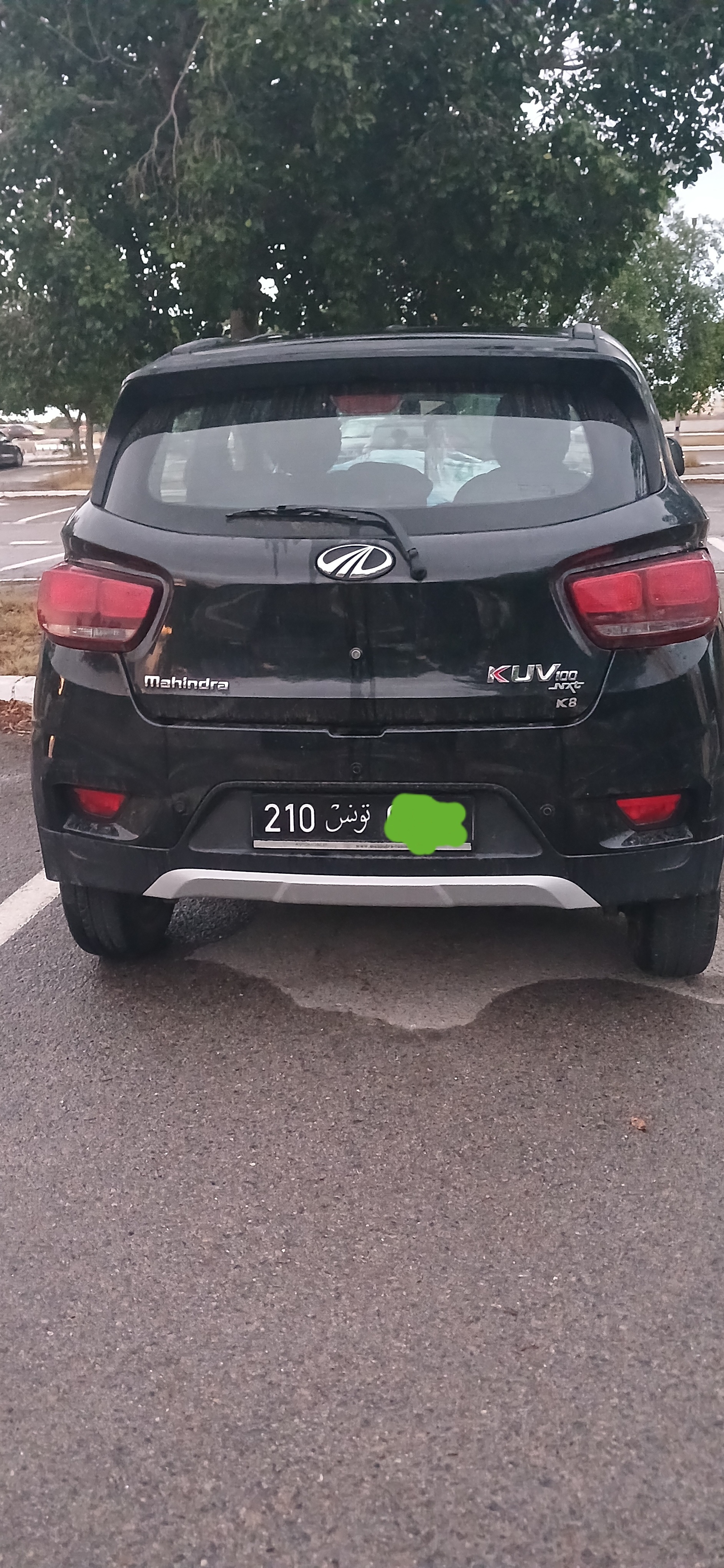 Ariana Ville El Menzah 8 Mahindra Autre Modle Mahindra kuv 100 k8  essence 1pt2  5 cheveux
