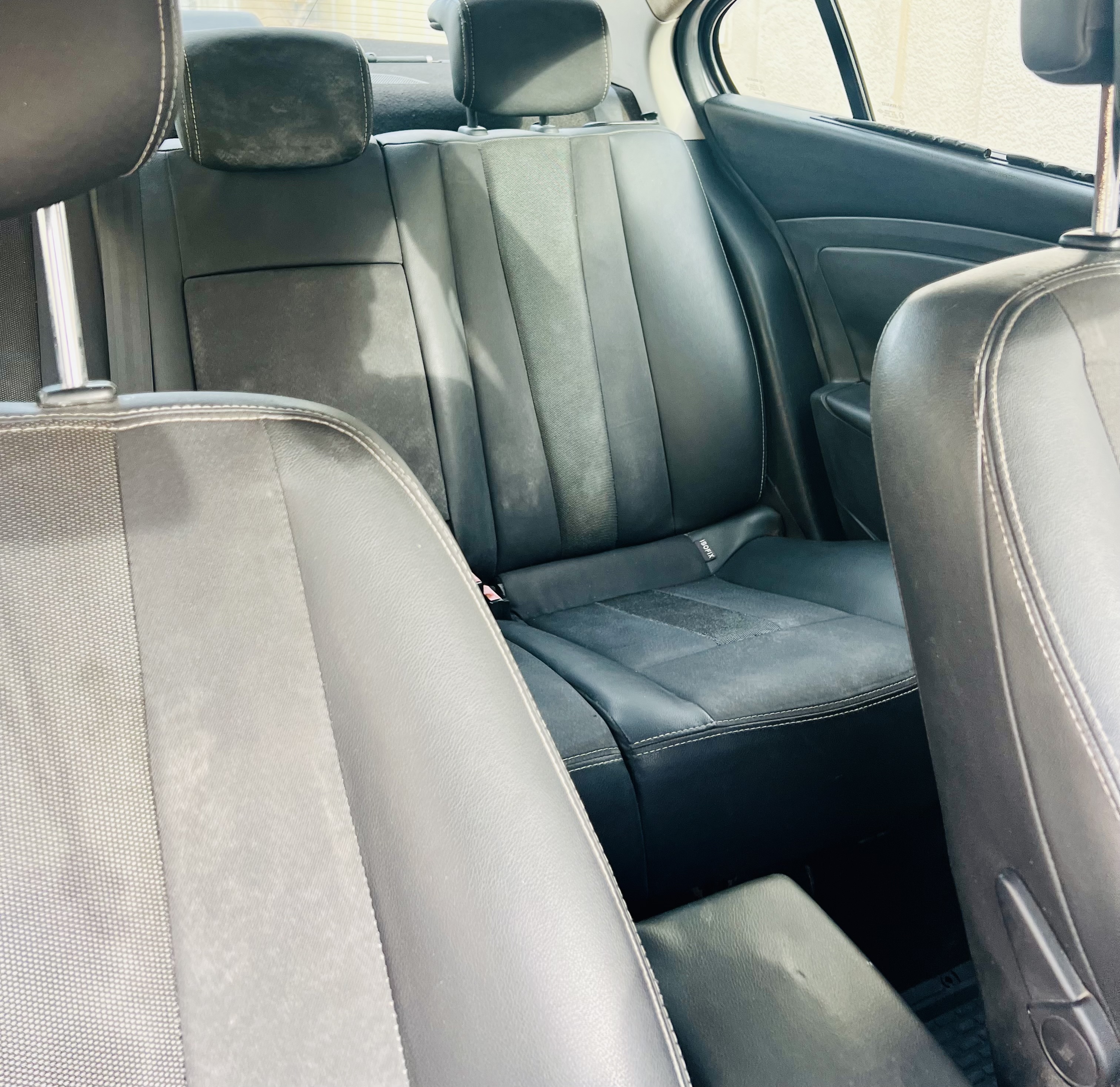 Ariana Ville Cite Ennouzha Renault FLUENCE Belle fluence bien entretenue