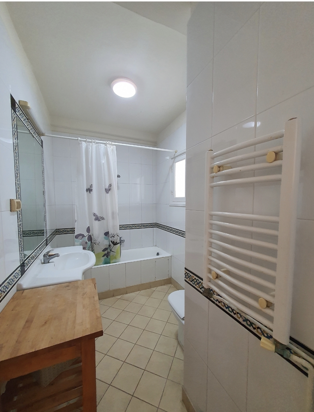 La Marsa Marsa Safsaf Location Appart. 3 pices Rdc indpendpendant centre la marsa