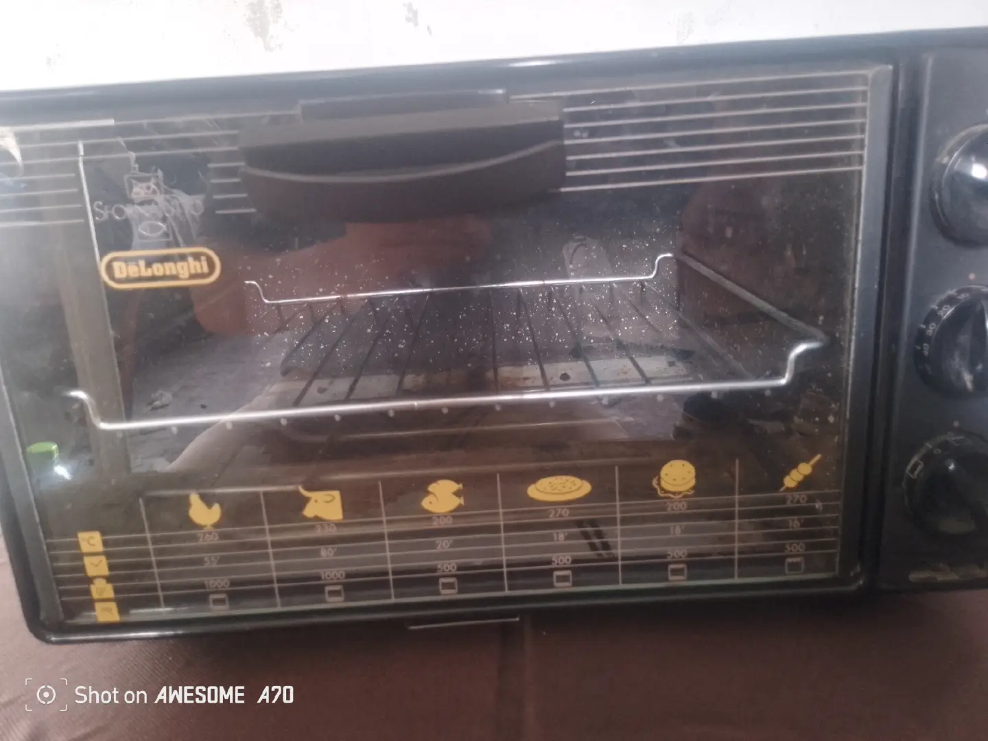 La Goulette Casino La Goulette Micro-ondes Autre Un petit four lectrique et une micro onde