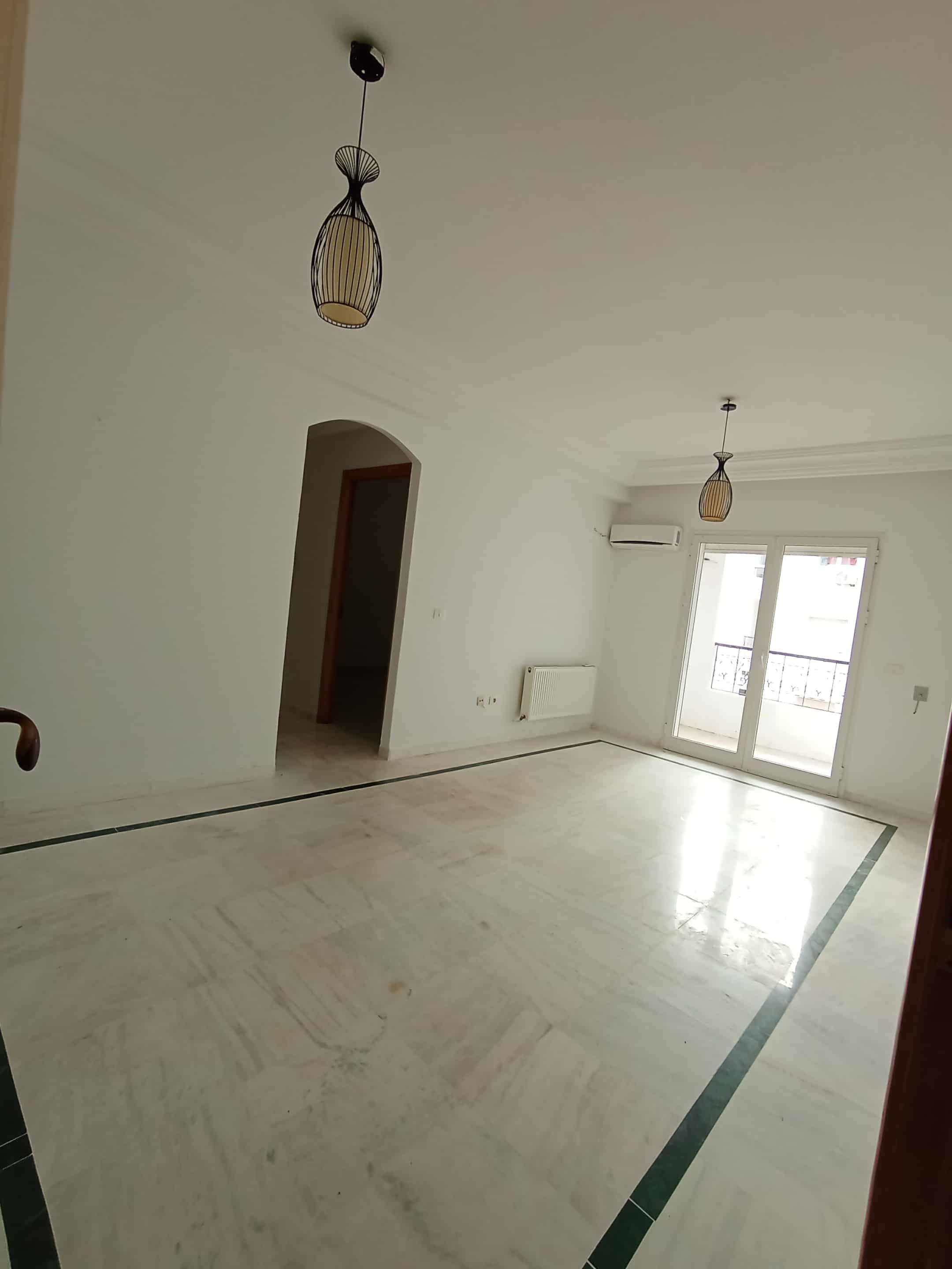 La Marsa El Aouina Location Appart. 2 pices Apprt splus 1   lwahat