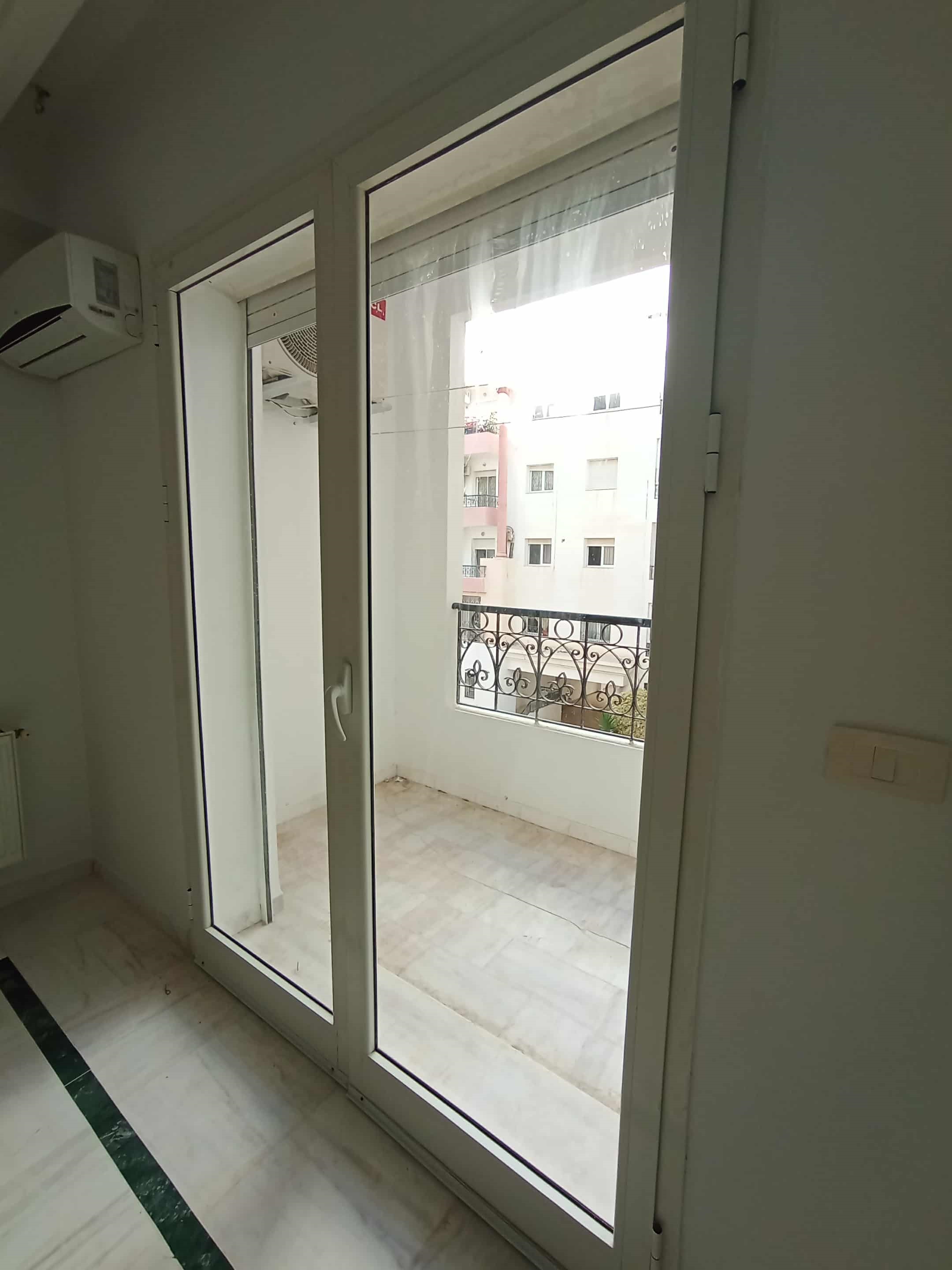 La Marsa El Aouina Location Appart. 2 pices Apprt splus 1   lwahat