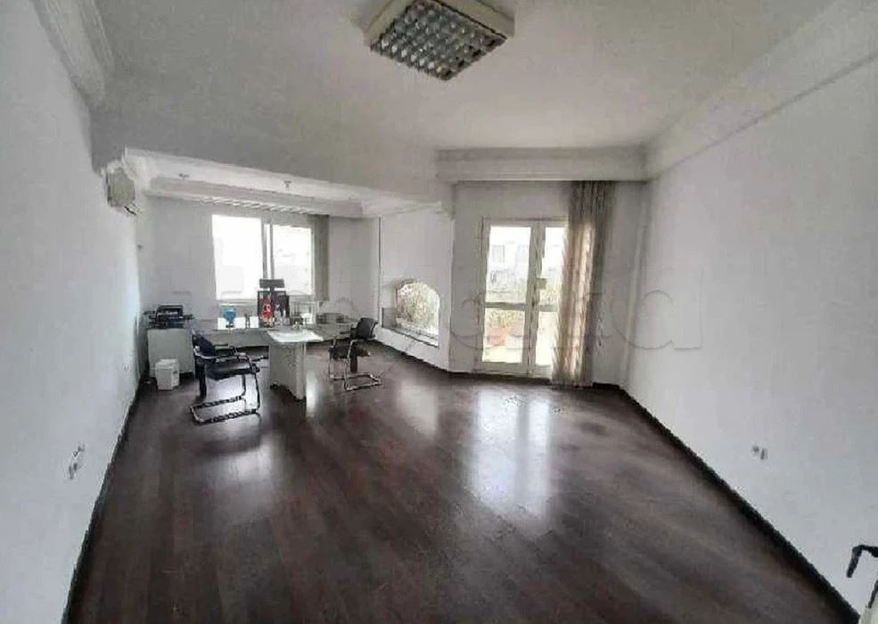 La Marsa Berge Du Lac Bureaux & Commerces Bureau Bureau h plus 2 au lac 1