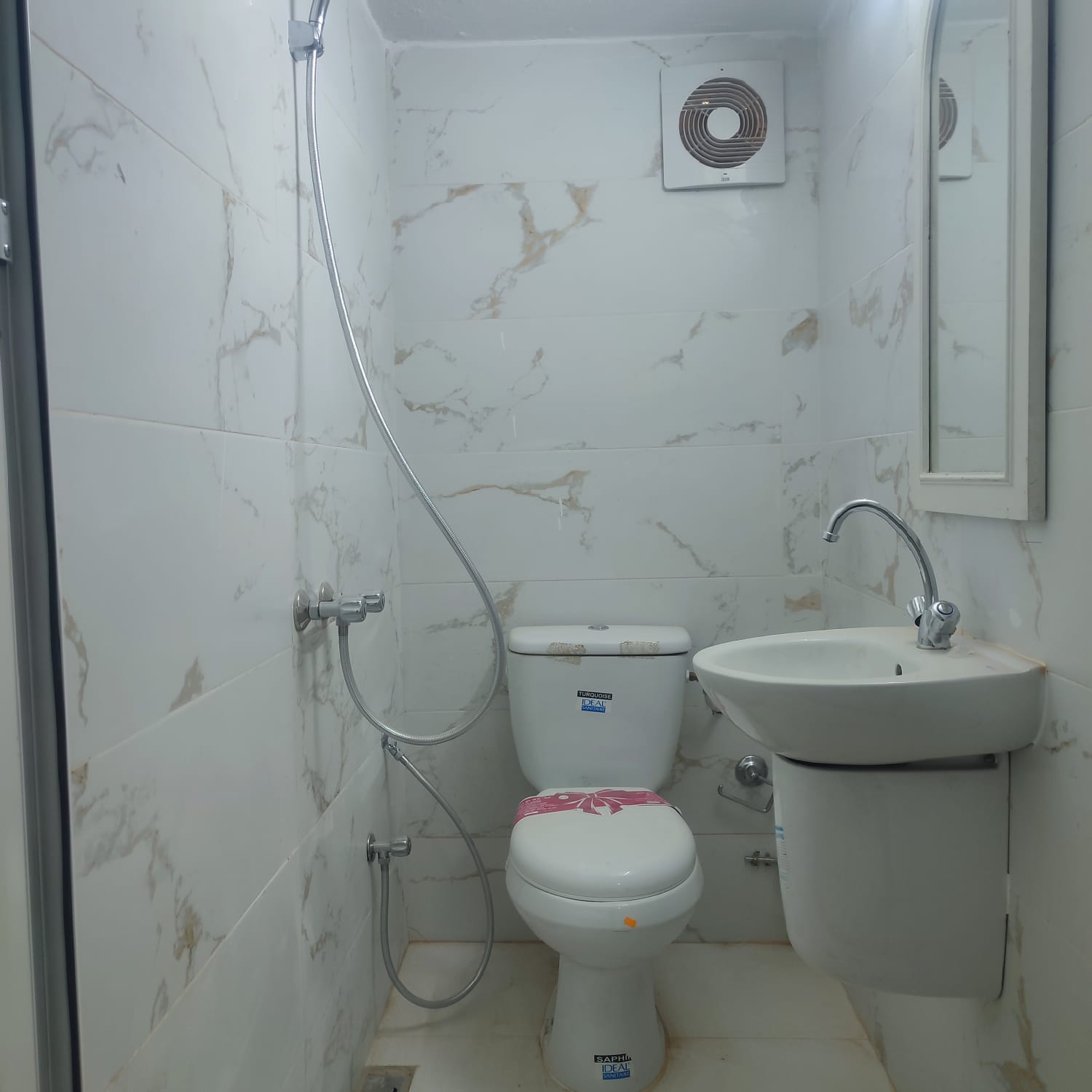 Ariana Ville El Menzah 5 Location Appart. 1 pice Studio neuf aux uv4