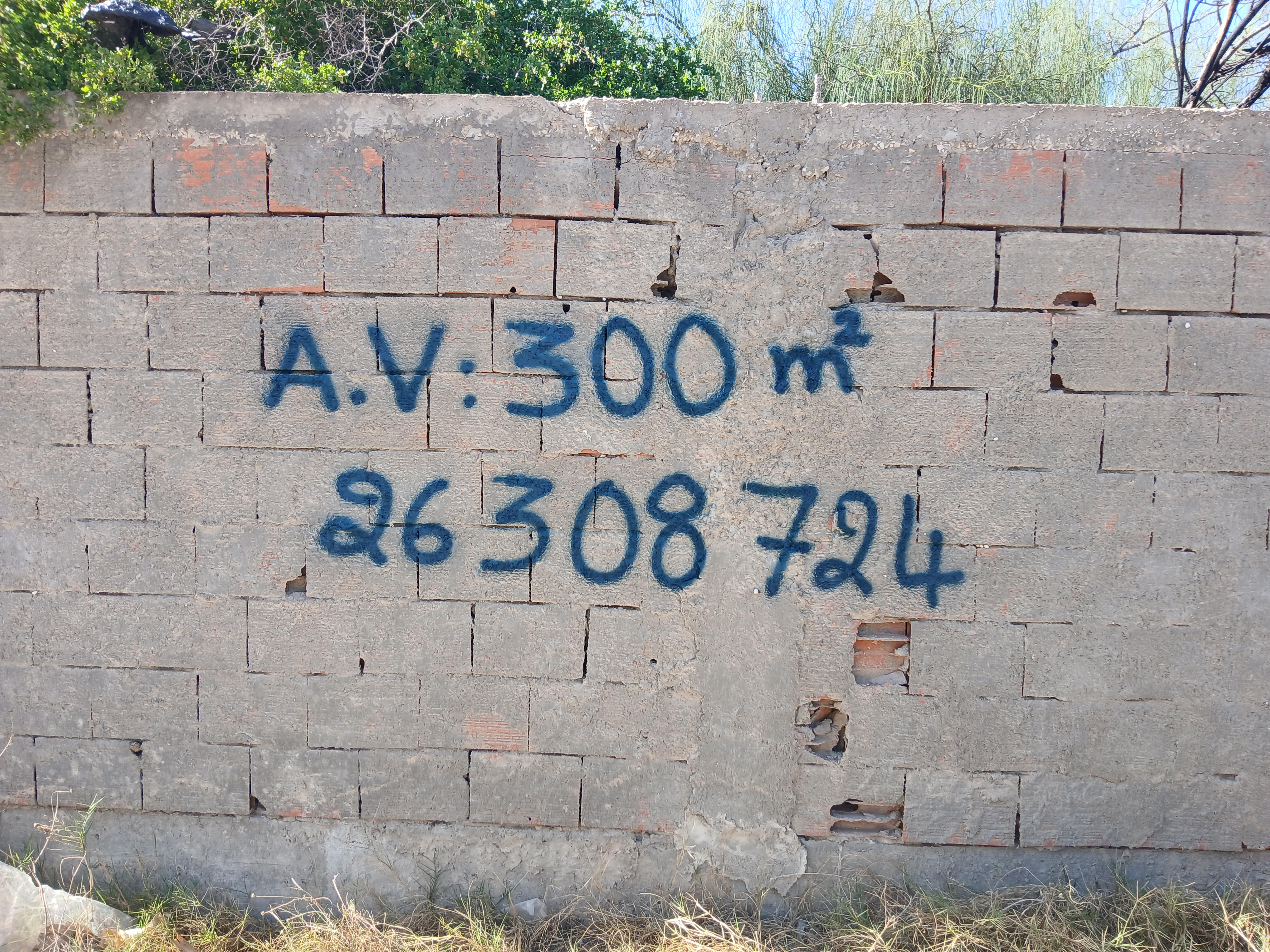 La Soukra Sidi Salah Terrain Terrain nu Terrain clotur de 300 mtres carrs