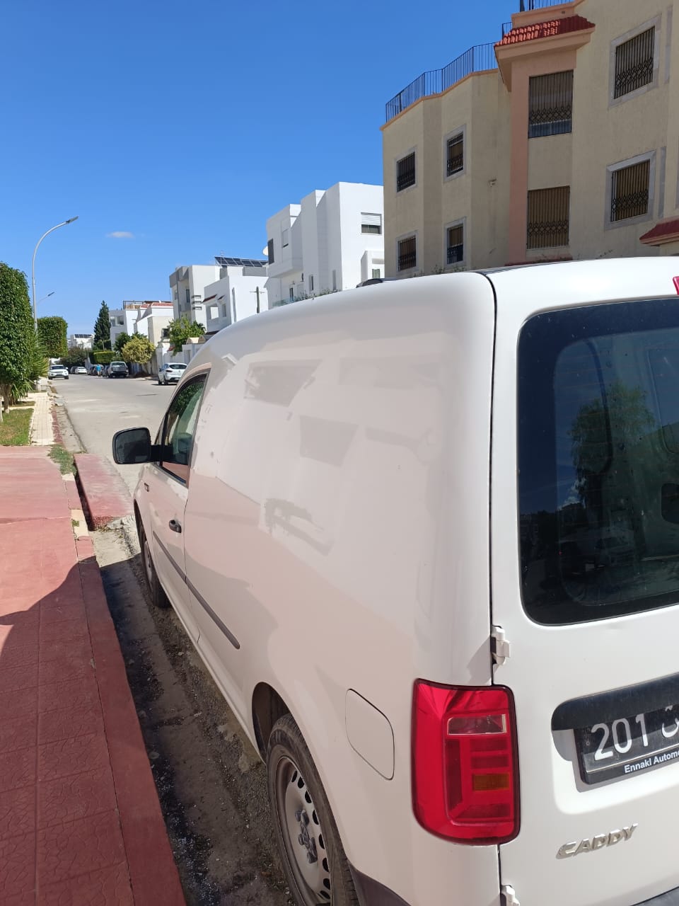 Ariana Ville Cite Ennasr 2 Volkswagen Caddy Caddy trs propre