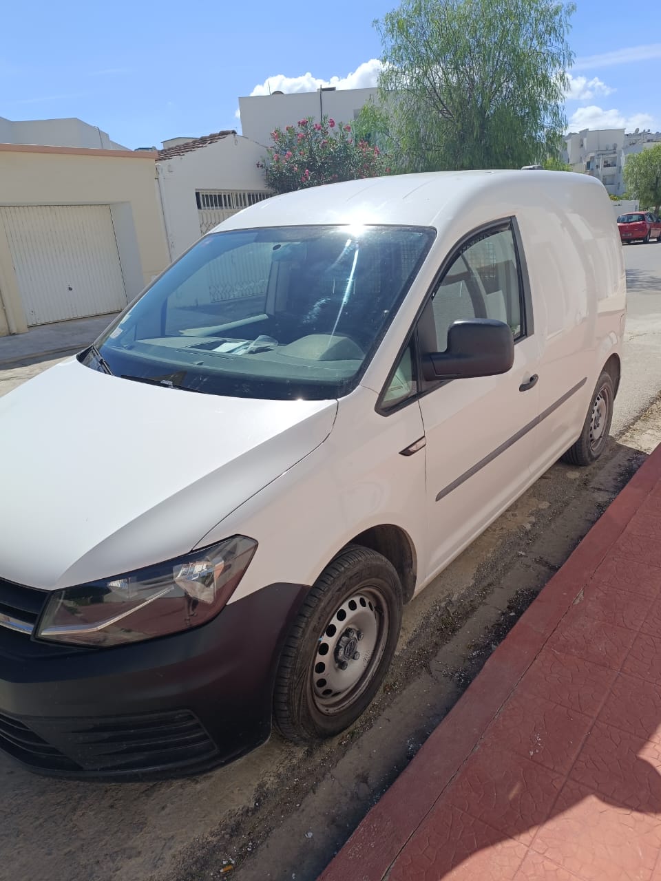 Ariana Ville Cite Ennasr 2 Volkswagen Caddy Caddy trs propre