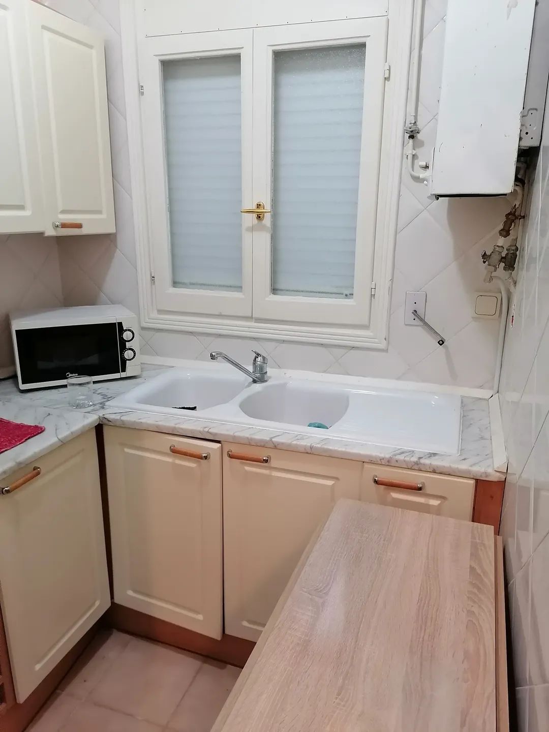 Ariana Ville&nbsp;Cite Ennasr 2&nbsp;Location&nbsp;Appart. 1 pi�ce&nbsp;S0 meubl� a ennasr 2 wb2536