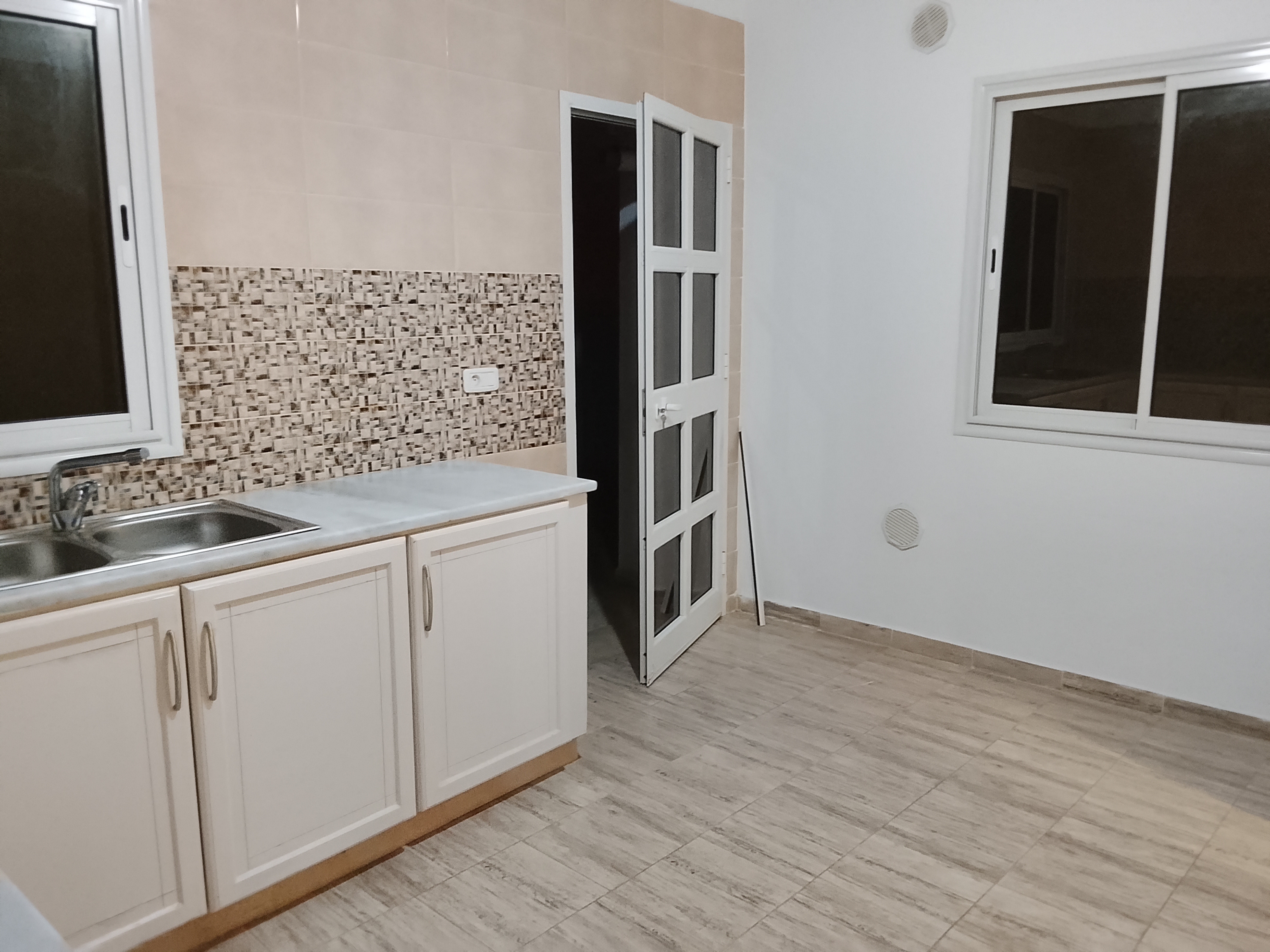 La Goulette&nbsp;La Goulette&nbsp;Location&nbsp;Appart. 2 pi�ces&nbsp;Bel appartement