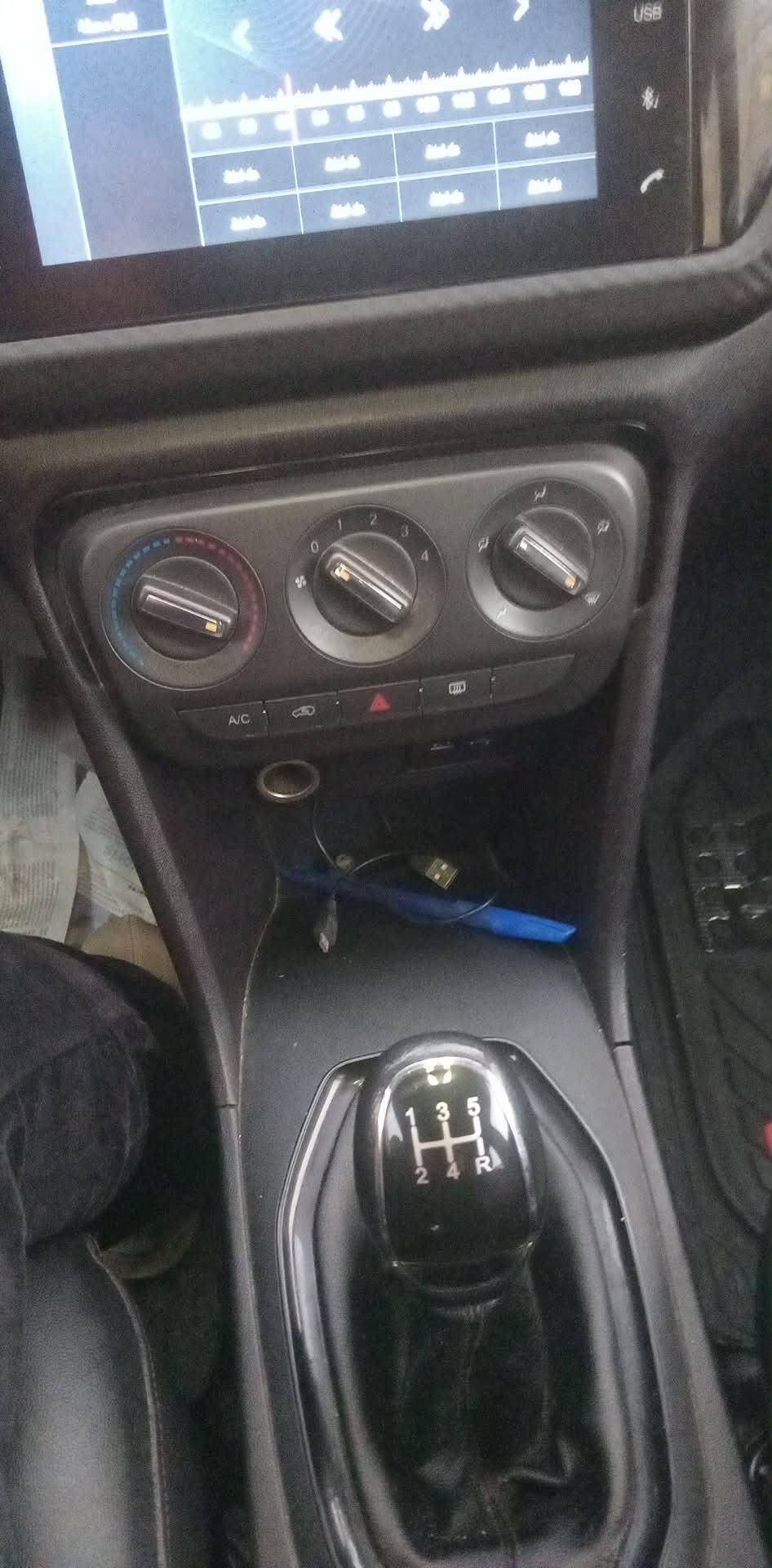 La Soukra&nbsp;Borj Louzir&nbsp;Chery&nbsp;Autre Mod�le&nbsp;Voiture tr�s propre presque neuve