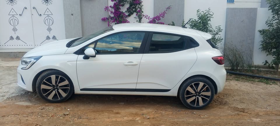 Hammamet&nbsp;Bir Bouregba&nbsp;Renault&nbsp;Clio&nbsp;Clio 5 import� a ne pas ratez