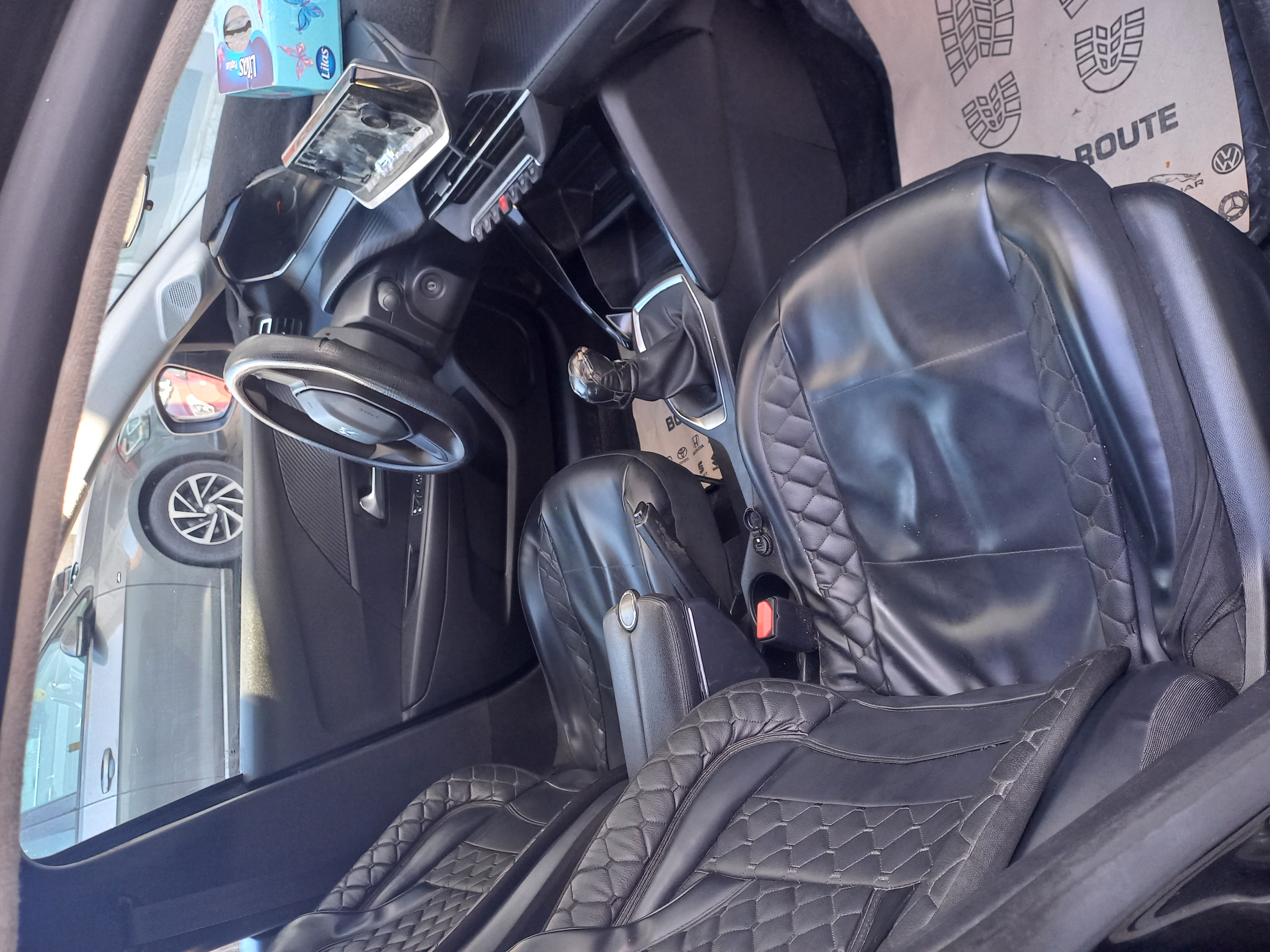 Bab Bhar Montplaisir Peugeot 208 Voiture presque neuve de particulier populaire