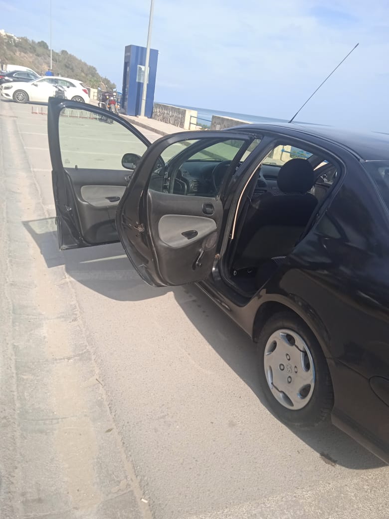 La Marsa&nbsp;Marsa Safsaf&nbsp;Peugeot&nbsp;206&nbsp;Peugeot 206