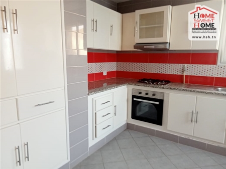 La Marsa Marsa Ennassim Location Appart. 2 pices Etage de villa givenchy  la marsa