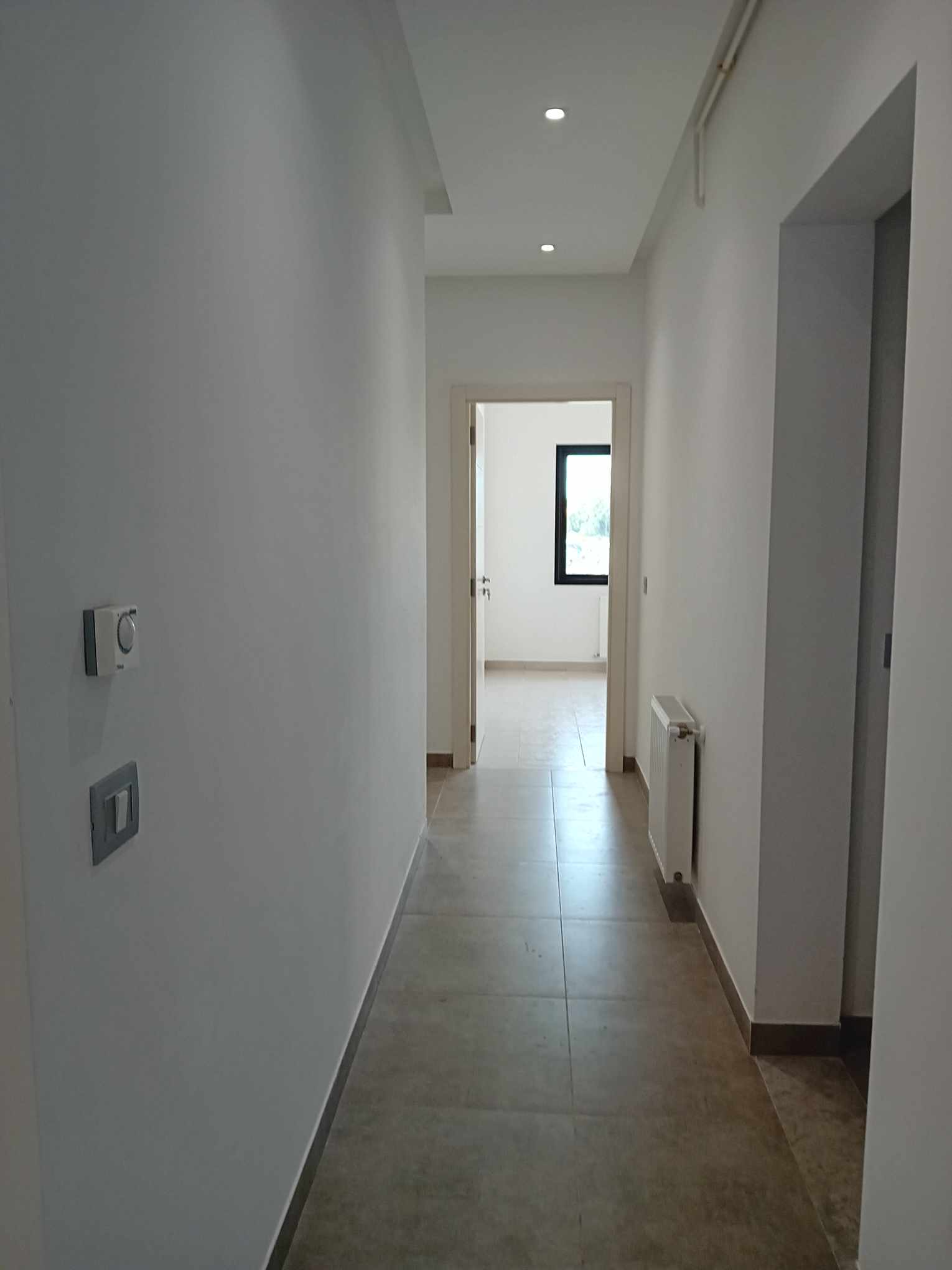 Ain Zaghouan Jardins de Carthage Location Appart. 5 pices+ Appartement s4 jardin de carthage