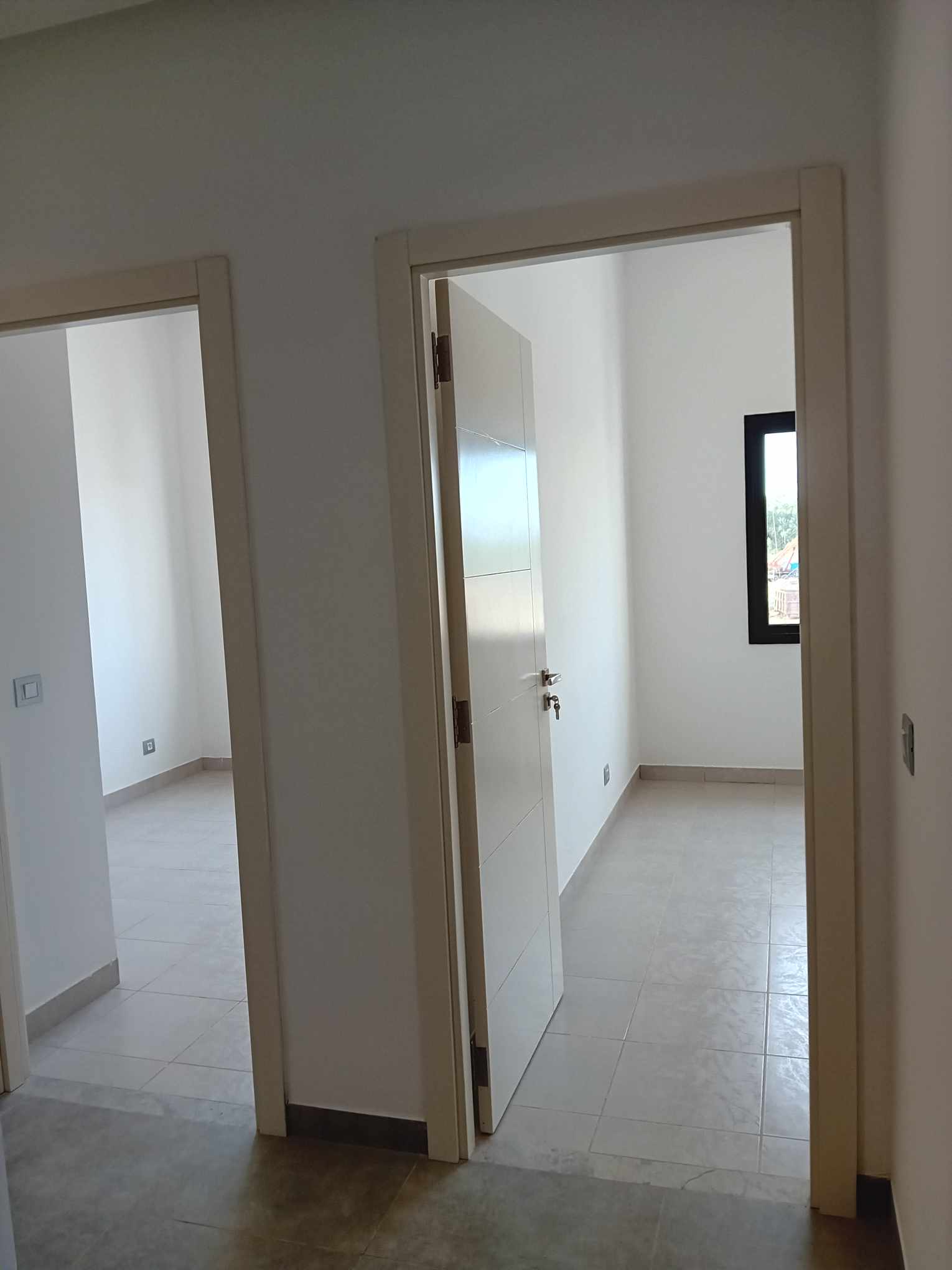Ain Zaghouan Jardins de Carthage Location Appart. 5 pices+ Appartement s4 jardin de carthage