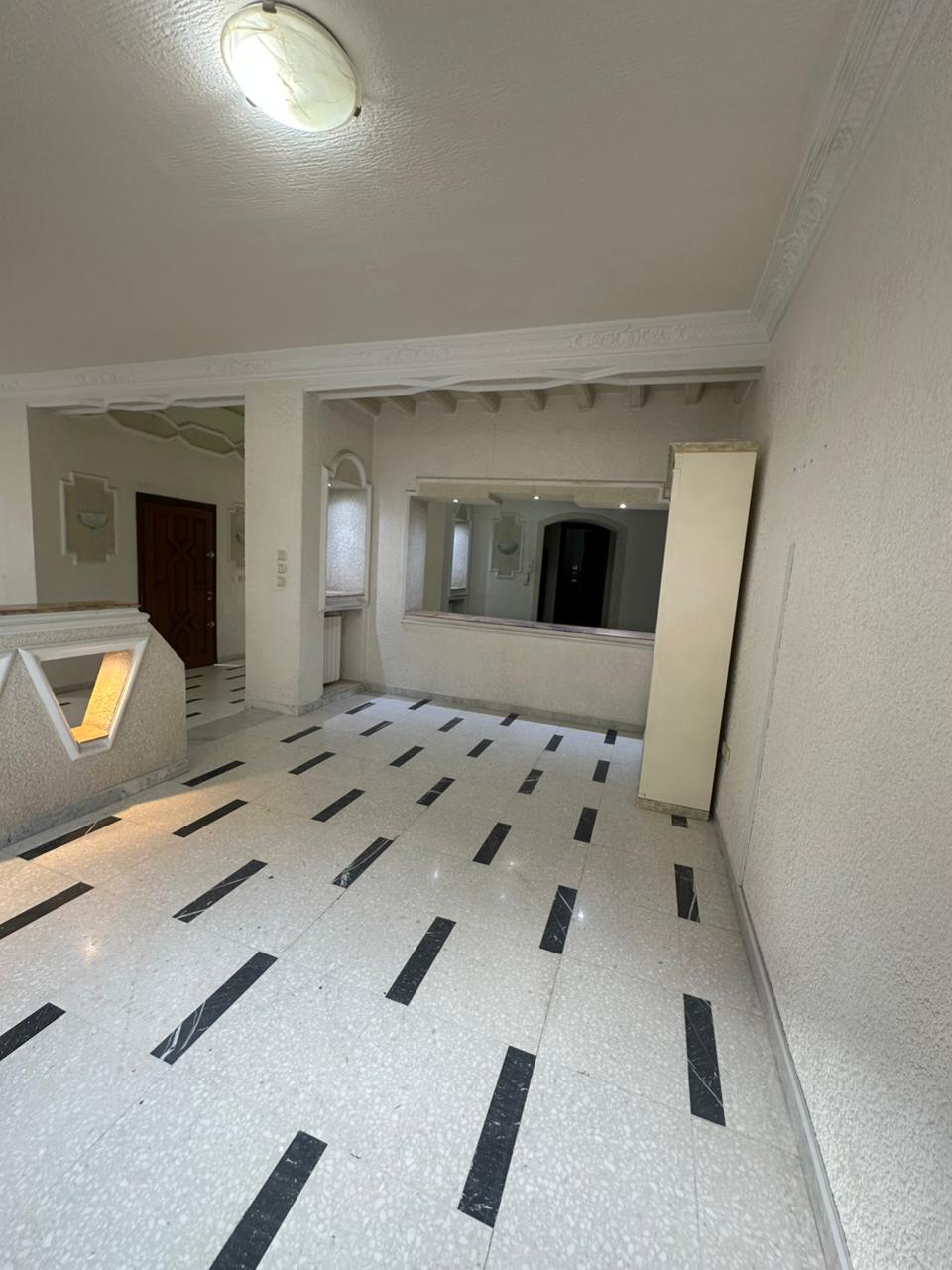 El Menzah&nbsp;Mutuelle Ville&nbsp;Location&nbsp;Maisons&nbsp;Agr�able villa � usage d habitation � notre dame