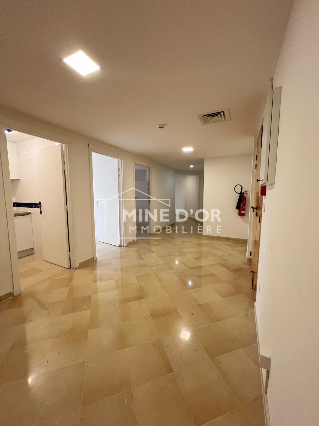 Bab Bhar&nbsp;Montplaisir&nbsp;Bureaux & Commerces&nbsp;Bureau&nbsp;Plateau 286 m au coeur montplaisir