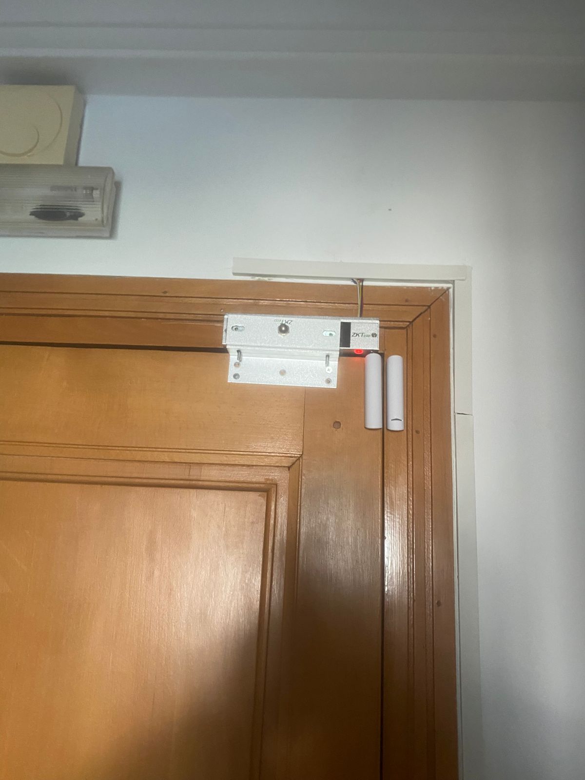 Ariana Ville Cite Ennasr 1 Autre Autre Contrle d accs hikvision et alarme ajax