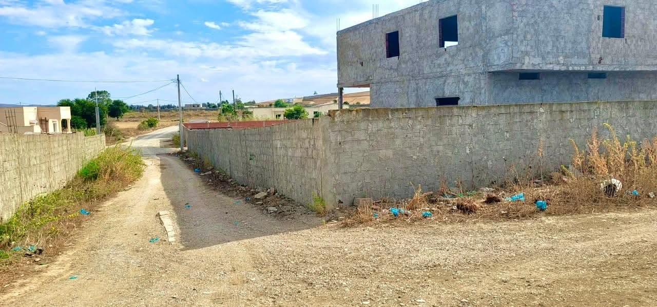 Sidi Thabet&nbsp;Sidi Thabet&nbsp;Terrain&nbsp;Terrain nu&nbsp;Terrain calme et propre