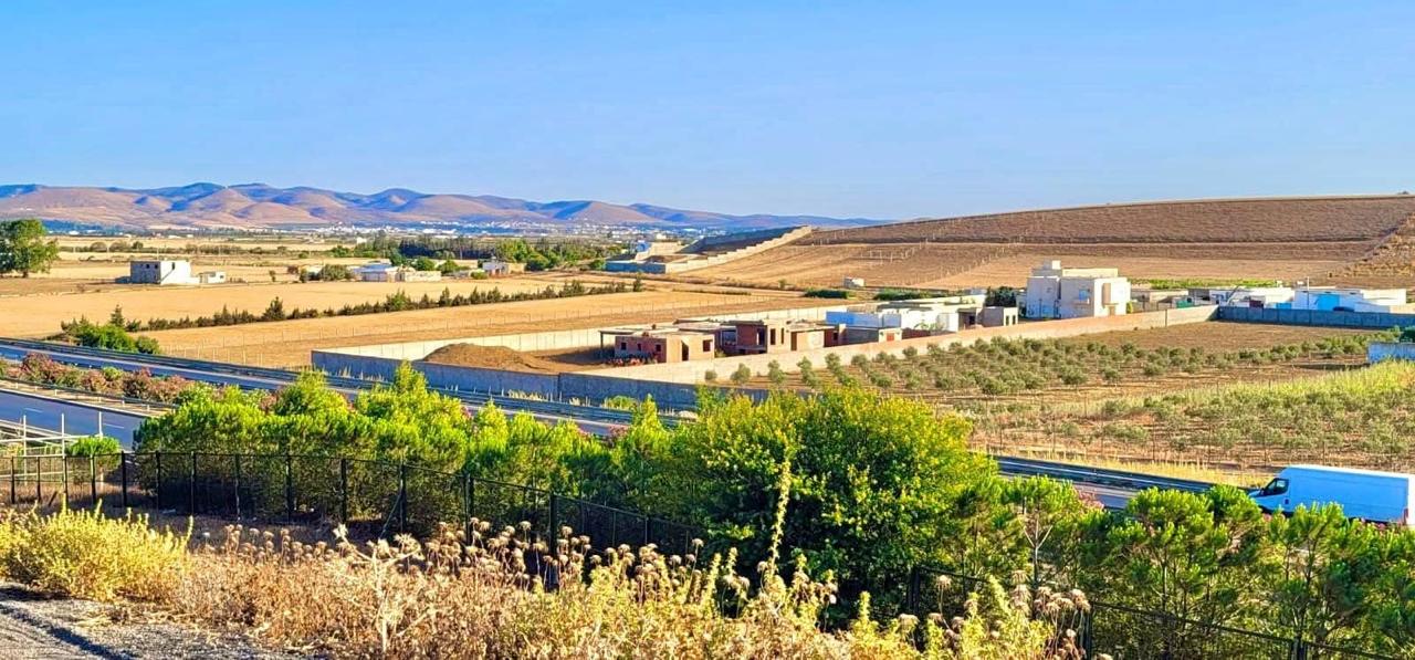 Sidi Thabet&nbsp;Sidi Thabet&nbsp;Vente&nbsp;Surfaces&nbsp;Jolie terrain