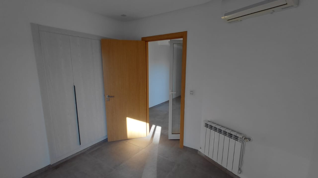 Ariana Ville&nbsp;Cite Ennasr 2&nbsp;Location&nbsp;Appart. 2 pi�ces&nbsp;S plus 1 hst a ennasr 2 wb4388