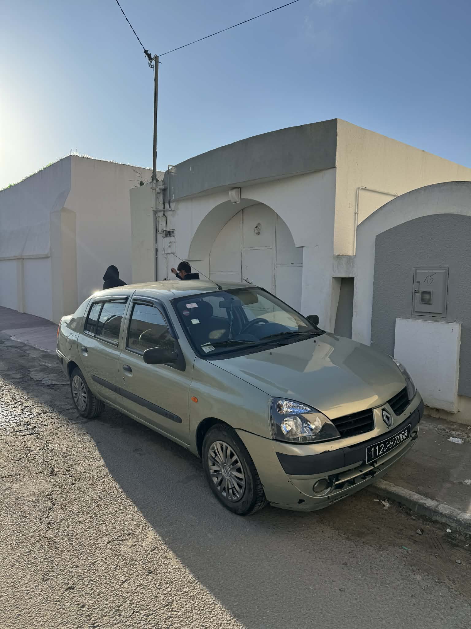 Menzel Temime&nbsp;Menzel Temime&nbsp;Renault&nbsp;Clio&nbsp;Clio classique en tr�s bon �tat