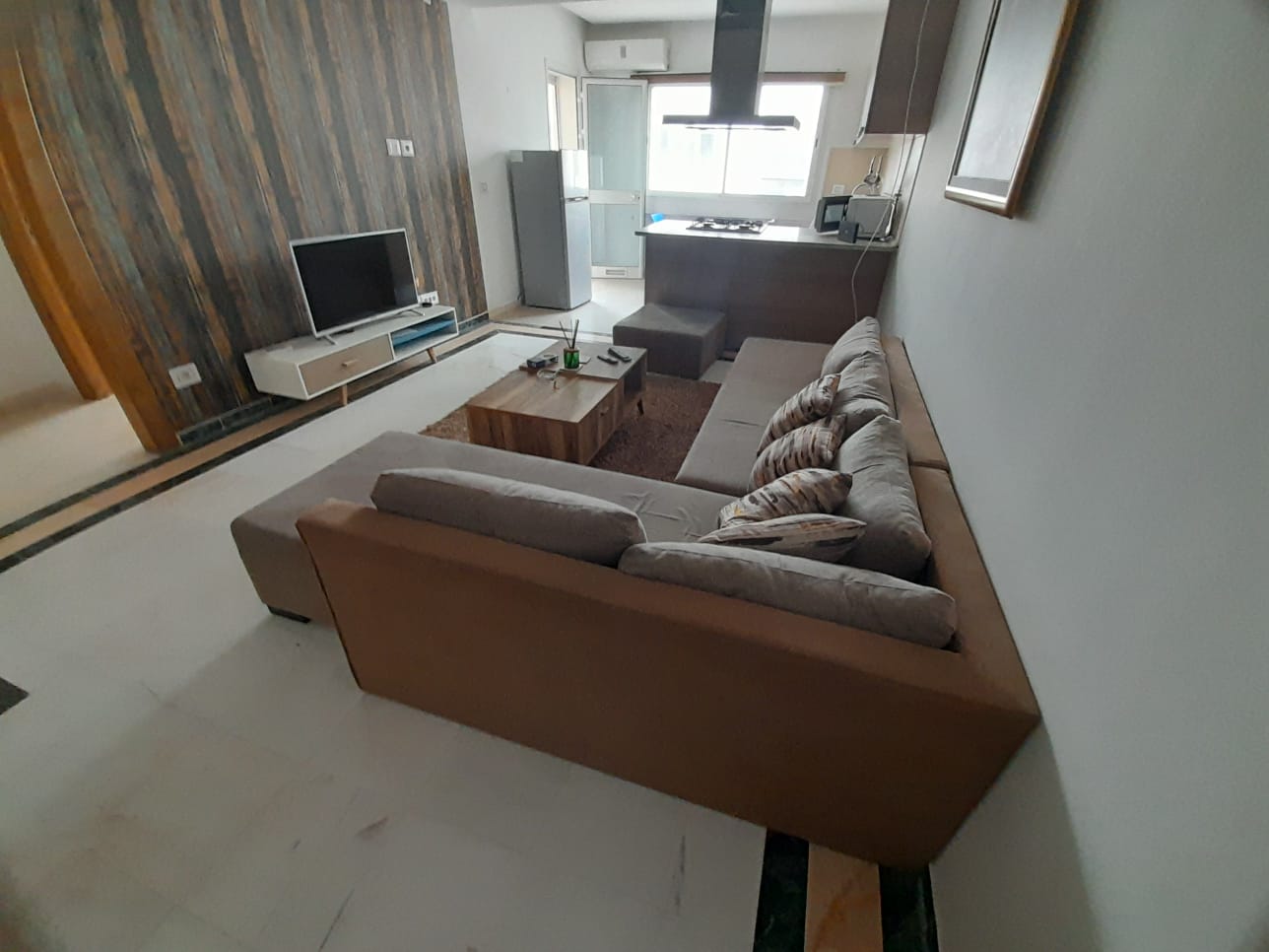 La Marsa&nbsp;El Aouina&nbsp;Location&nbsp;Appart. 2 pi�ces&nbsp;Beau appartement