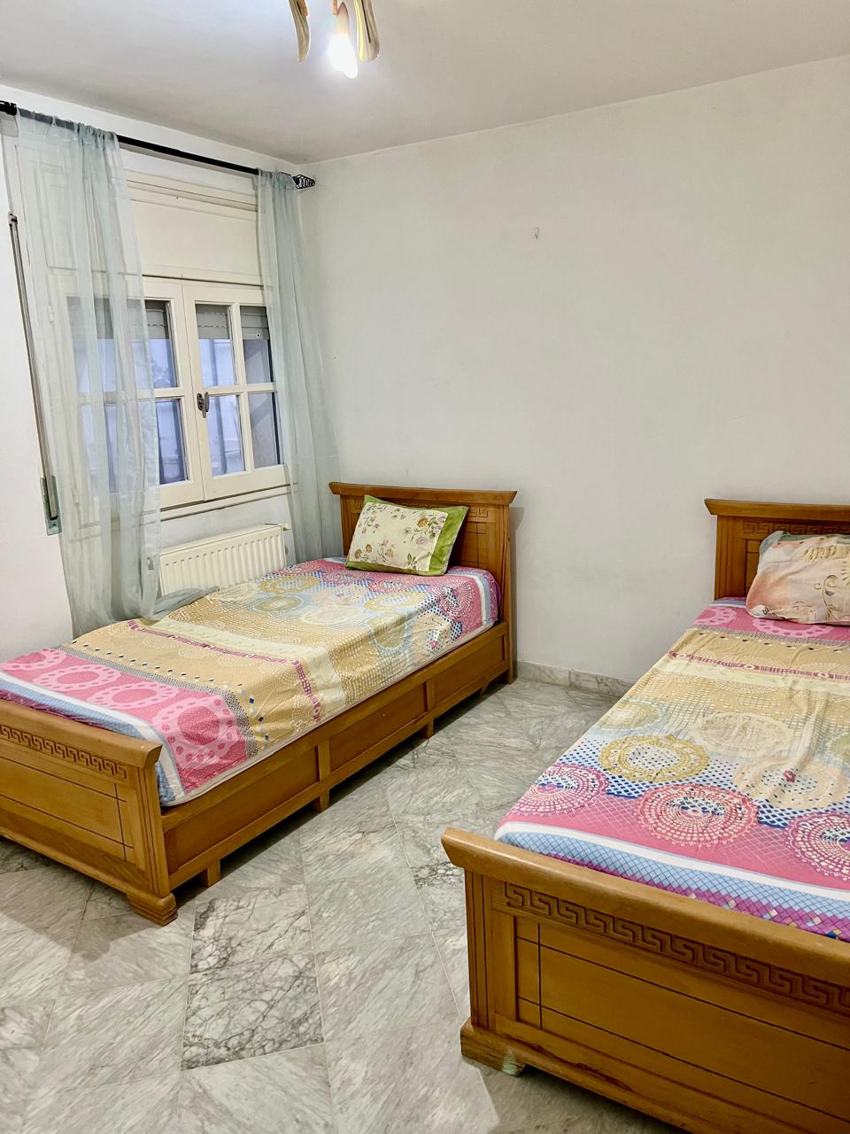 La Soukra&nbsp;Cite Elyes&nbsp;Location vacances&nbsp;Appart. 3 pi�ces&nbsp;Beau rdj s2 meubl� avec grand jardin