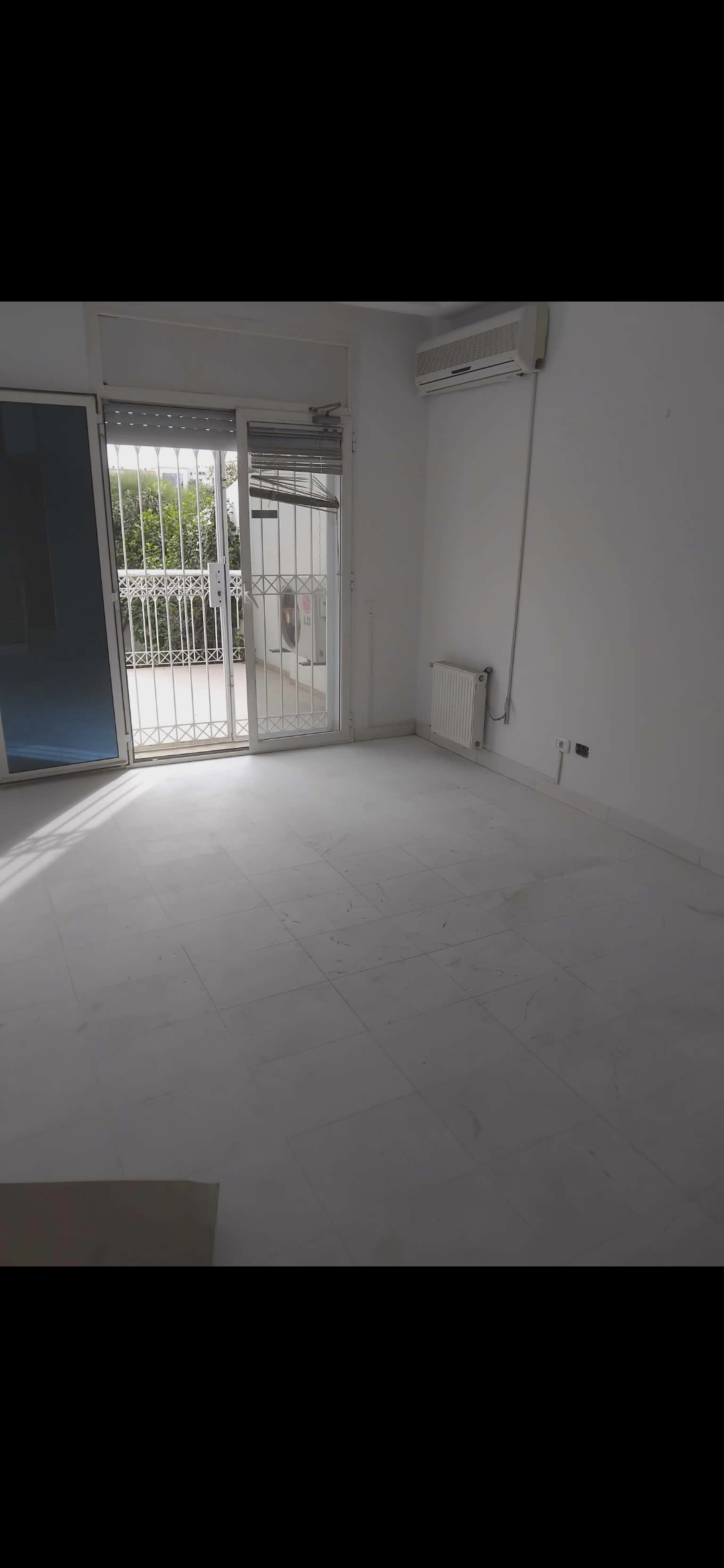 Cite El Khadra&nbsp;Zone urbaine nord&nbsp;Location&nbsp;Appart. 4 pi�ces&nbsp;Bel appartement
