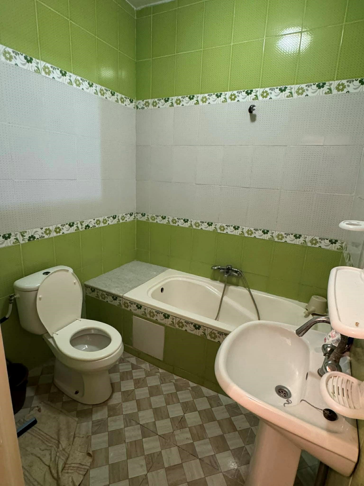 Ariana Ville&nbsp;Ariana&nbsp;Location&nbsp;Appart. 3 pi�ces&nbsp;Joli villa