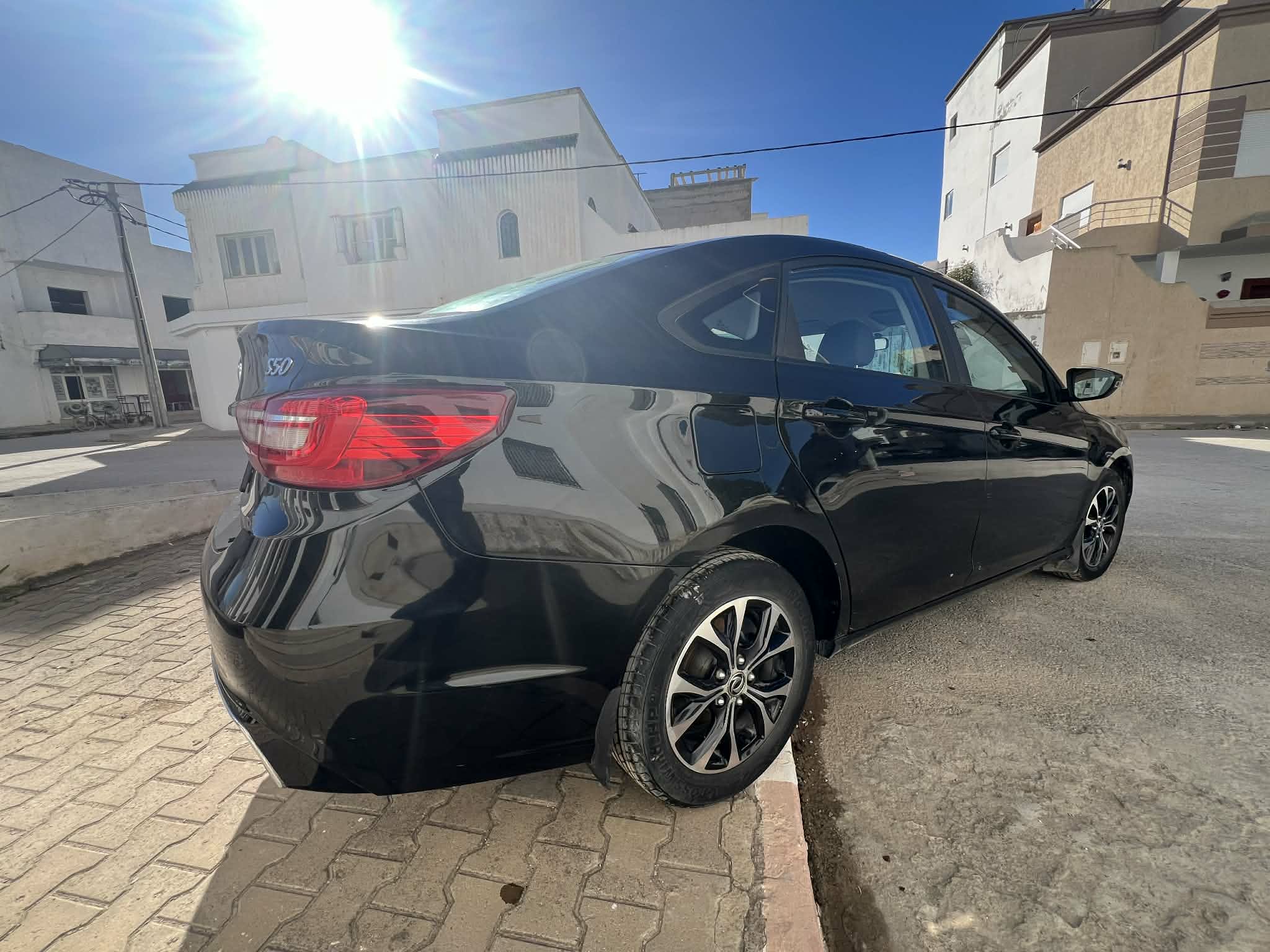 La Soukra&nbsp;La Soukra&nbsp;Dongfeng&nbsp;Dongfeng S50&nbsp;Dongfeng s50 en tr�s bon �tat