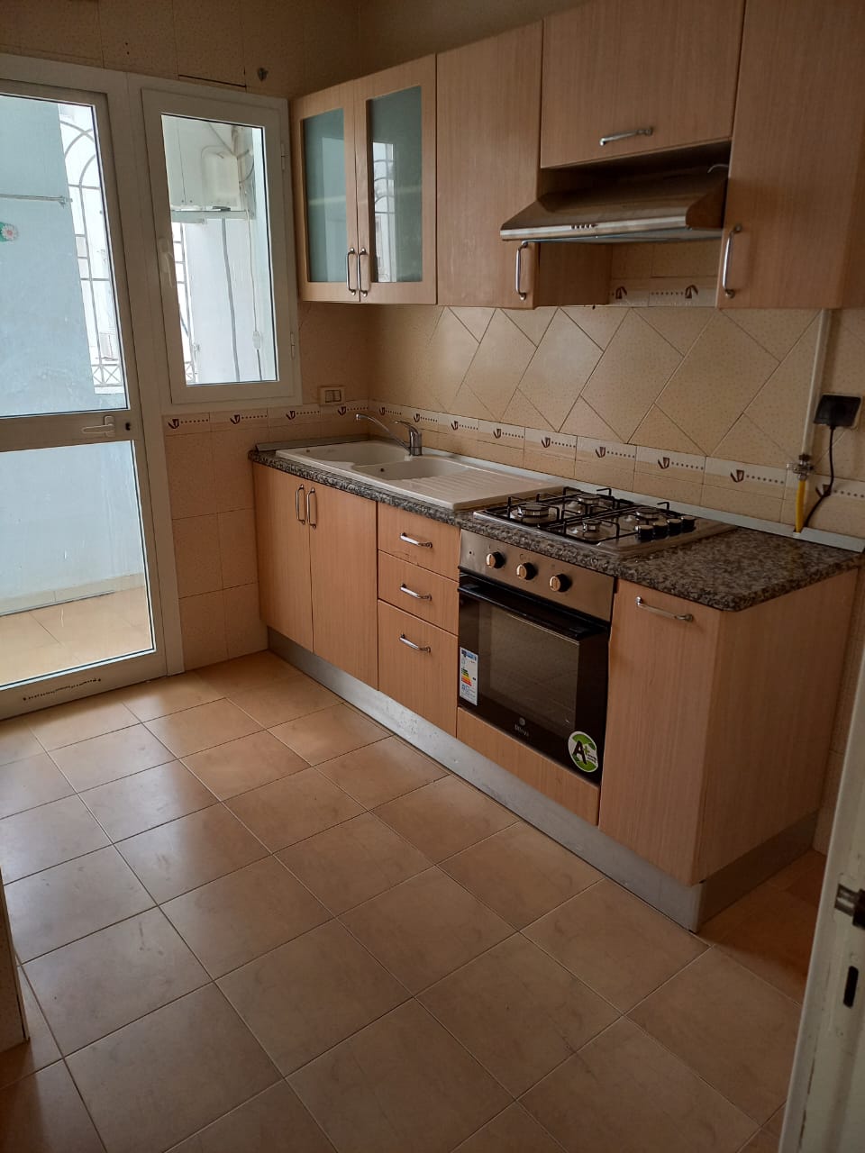 Ariana Ville&nbsp;Cite Ennasr 2&nbsp;Location&nbsp;Appart. 3 pi�ces&nbsp;Un appartement  s 2 cit� nasr 2