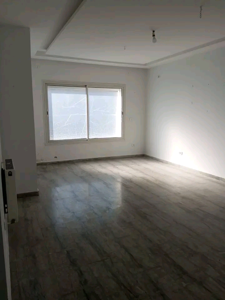 Ariana Ville&nbsp;Cite Ennasr 2&nbsp;Location&nbsp;Appart. 4 pi�ces&nbsp;�tage d'une villa s 3 cit� nasr