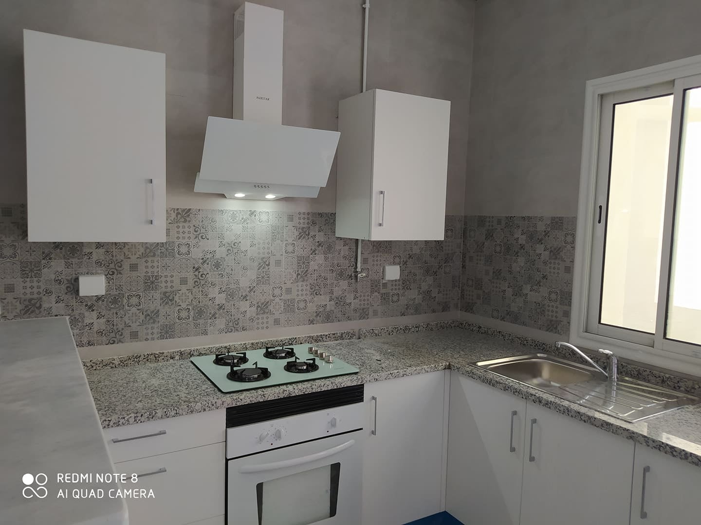 La Marsa&nbsp;El Aouina&nbsp;Location&nbsp;Appart. 2 pi�ces&nbsp;Un appart s 1 cit� wahat