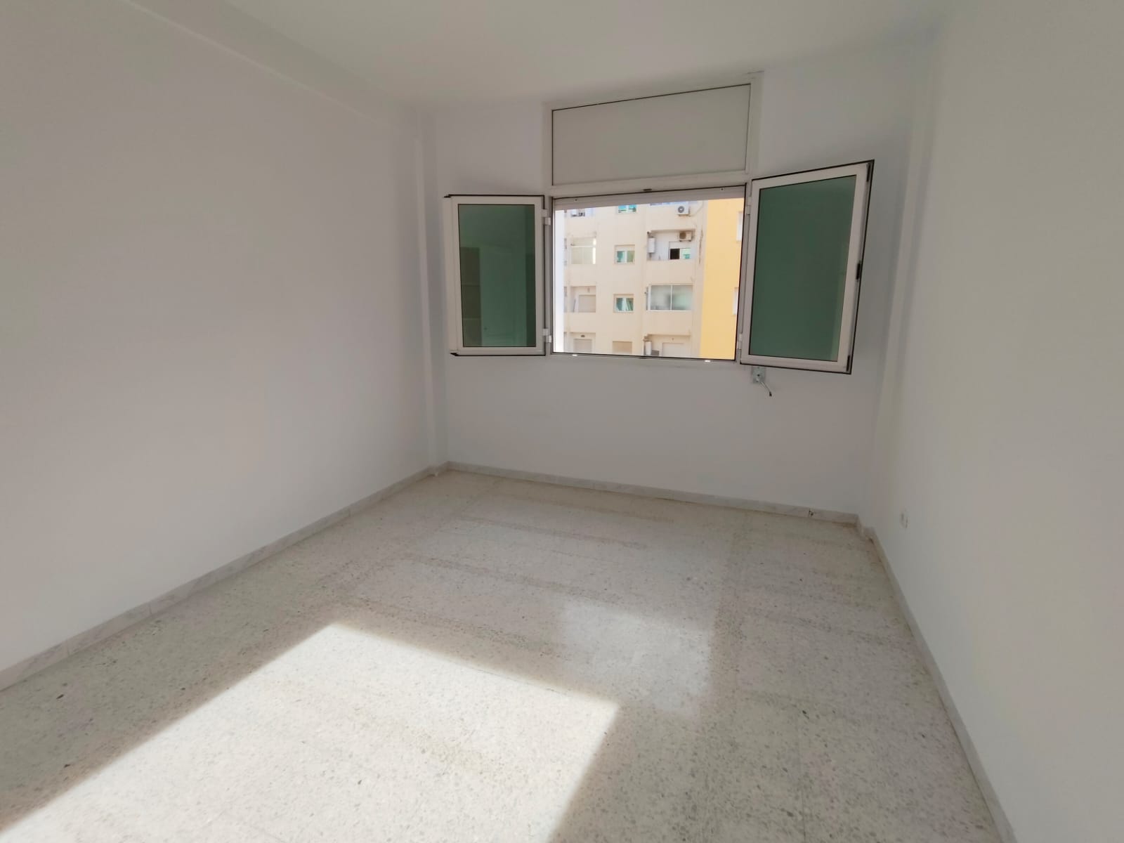 La Marsa&nbsp;El Aouina&nbsp;Vente&nbsp;Appart. 3 pi�ces&nbsp;Jardin aouina vnt s2 ref 1501