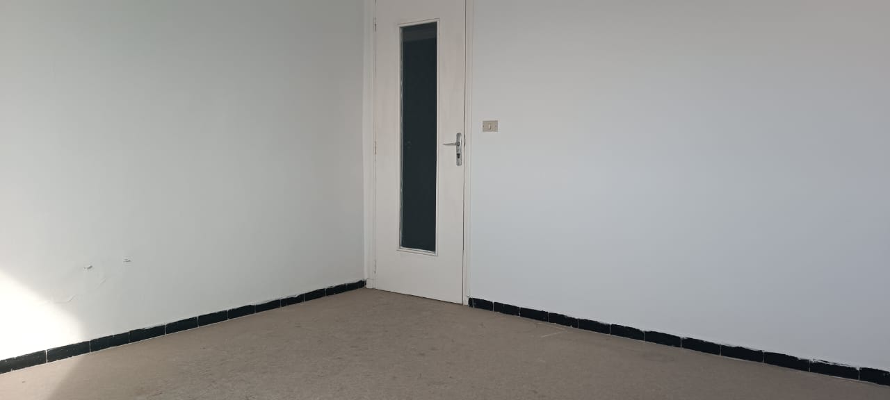 El Menzah&nbsp;El Manar 2&nbsp;Bureaux & Commerces&nbsp;Bureau&nbsp;Bureau a4 moyen standing au manar 3