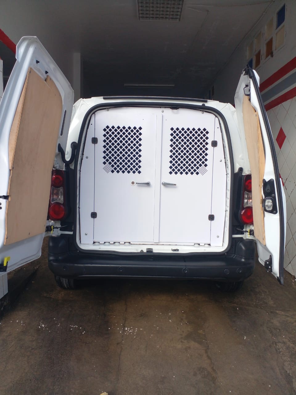 La Goulette&nbsp;La Goulette&nbsp;Peugeot&nbsp;Partner&nbsp;Mod�le 2016