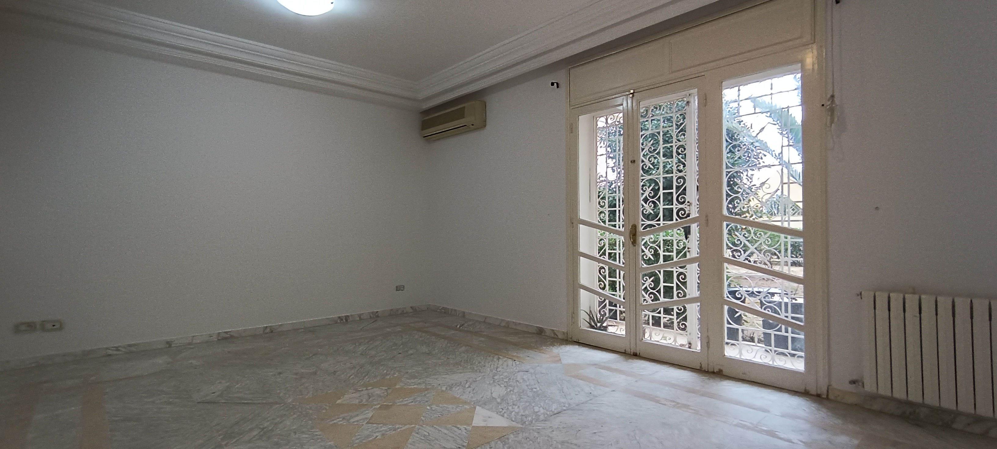 Ariana Ville&nbsp;Cite Ennasr 2&nbsp;Vente&nbsp;Appart. 4 pi�ces&nbsp;Appartement s3 rdc au ennasr 2