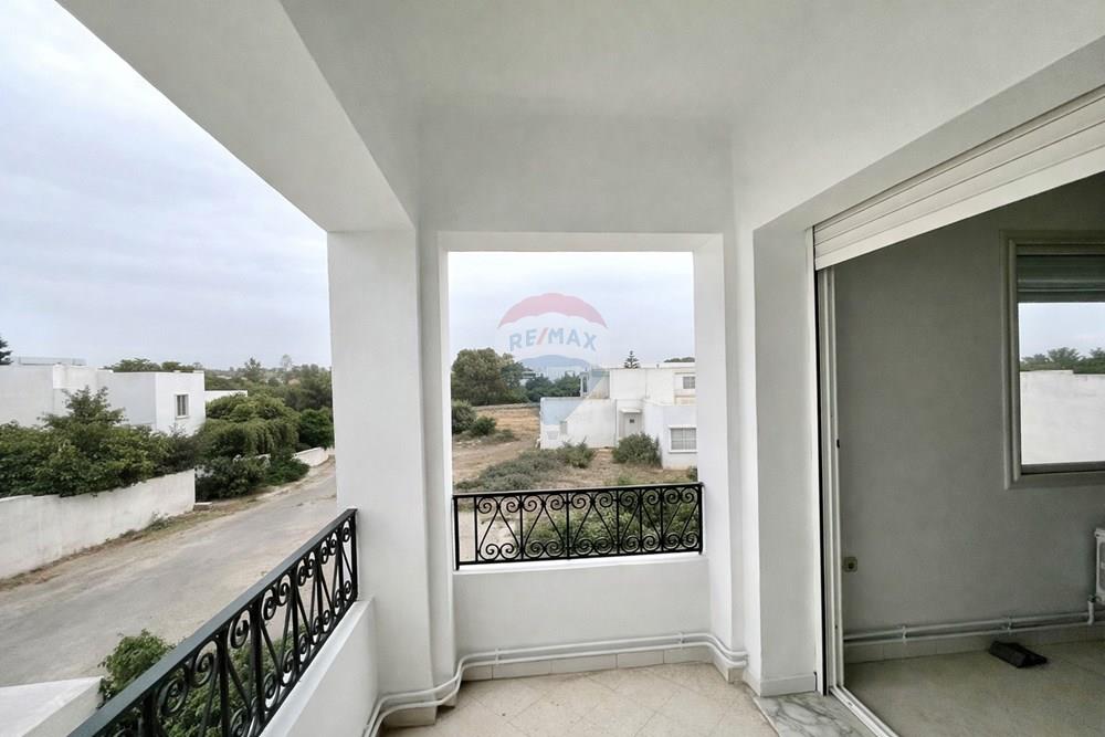 La Marsa&nbsp;Marsa Ennassim&nbsp;Location&nbsp;Appart. 4 pi�ces&nbsp;S3 � la marsa el wifek