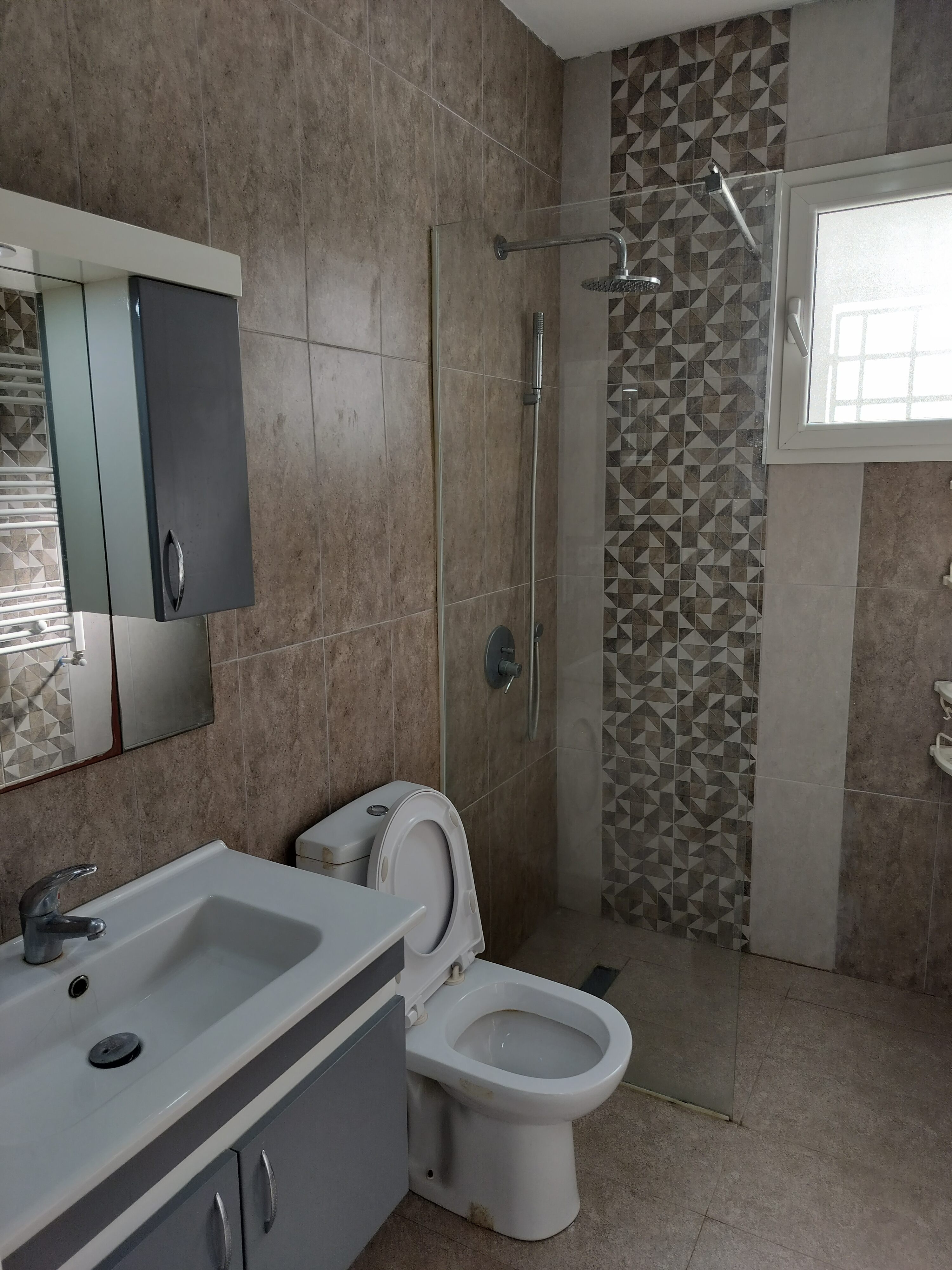 Ariana Ville&nbsp;El Menzah 8&nbsp;Location&nbsp;Appart. 2 pi�ces&nbsp;Appartement s2 menzah8