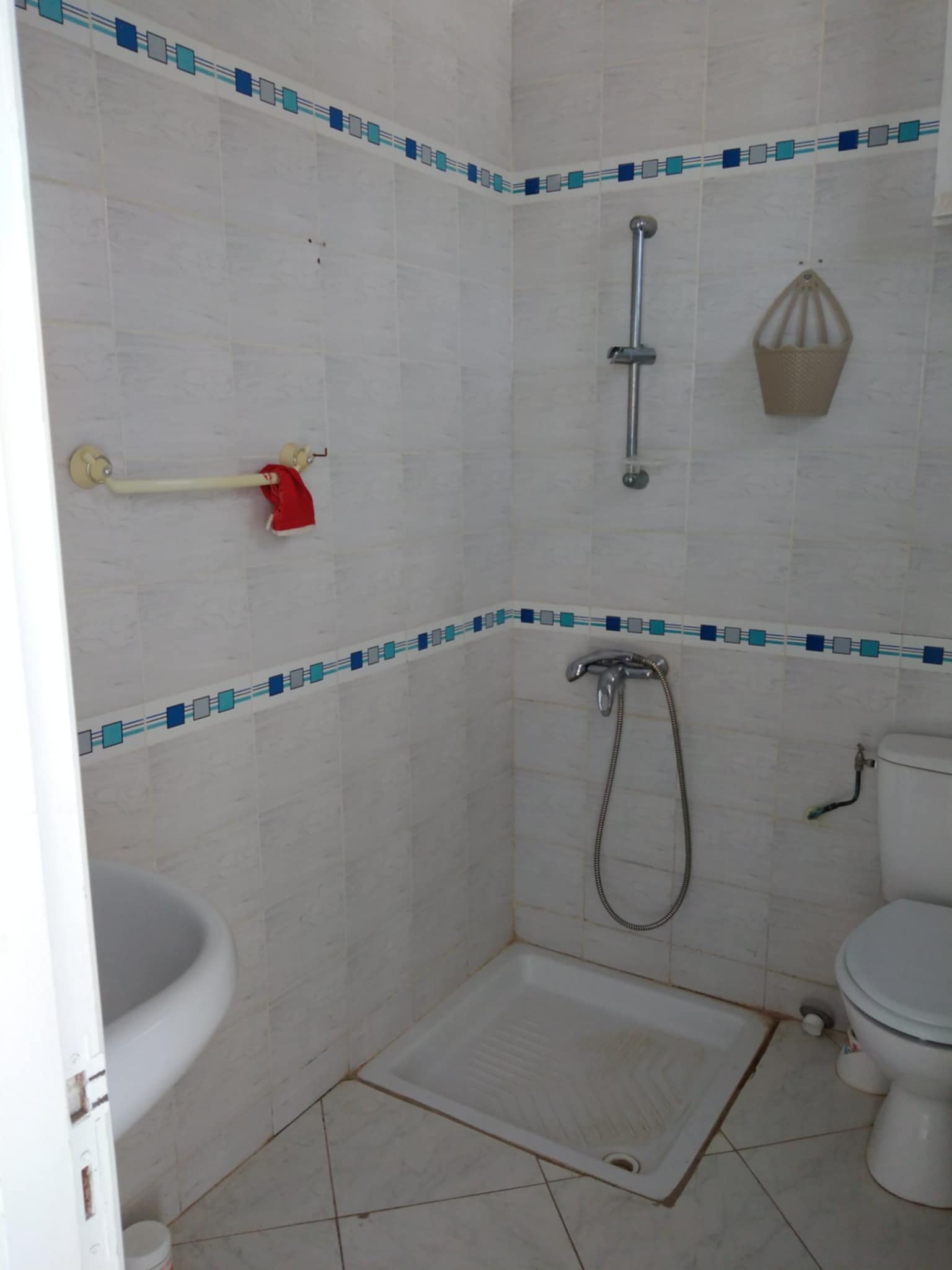 Mannouba&nbsp;La Mannouba&nbsp;Location&nbsp;Appart. 2 pi�ces&nbsp;Pour une jeune fille ou une femme sans enfants