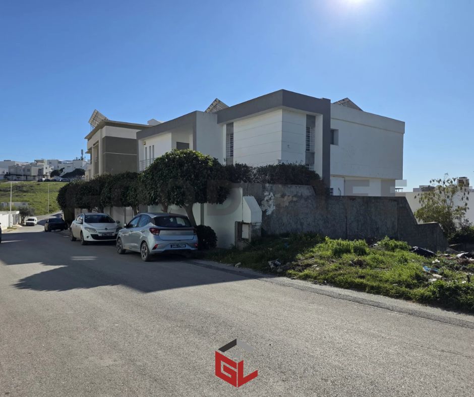 Mnihla&nbsp;Jardins d'el Menzah&nbsp;Terrain&nbsp;Terrain nu&nbsp;Terrain � jardins d'el menzah 2