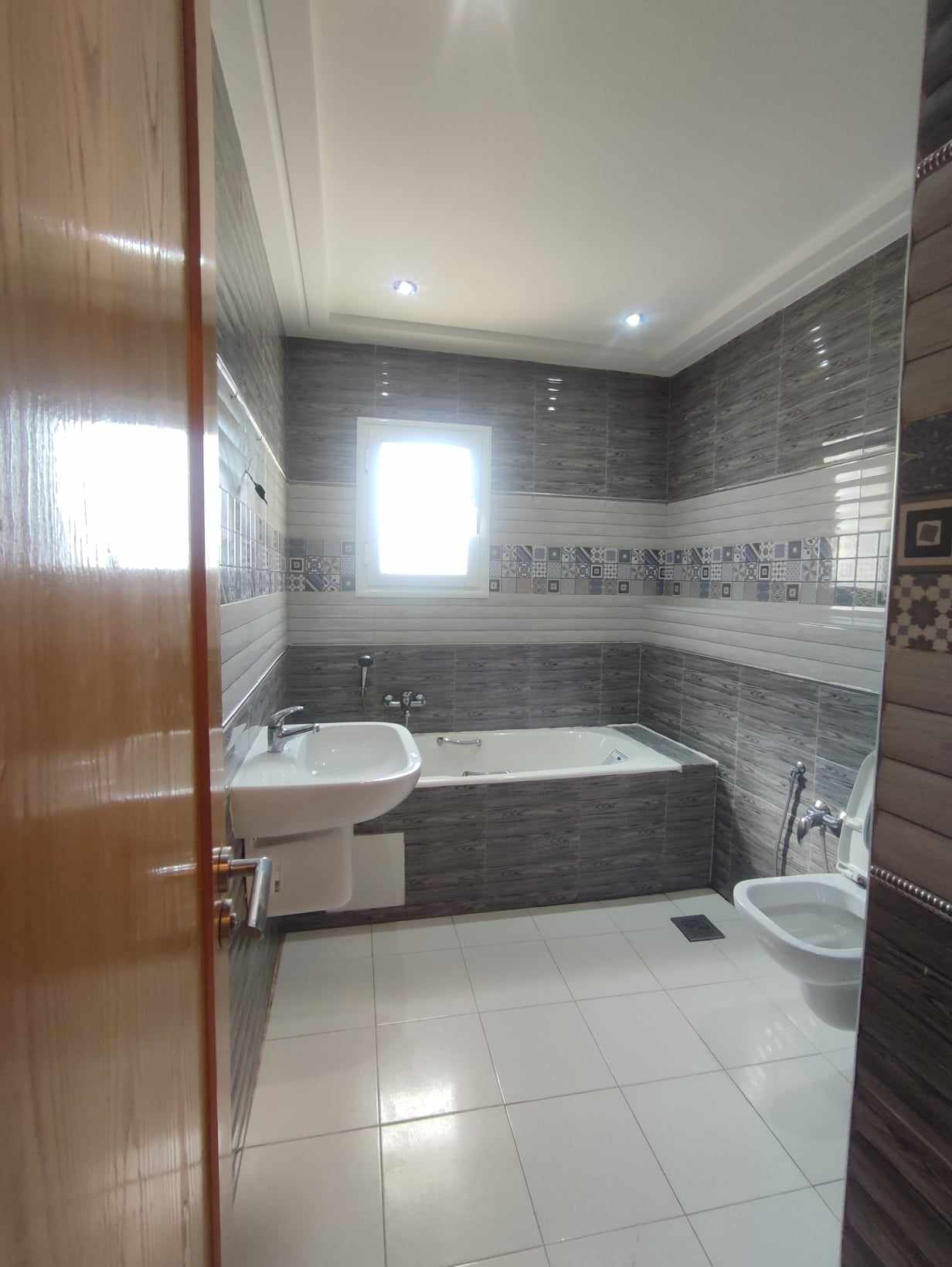 Bou Mhel El Bassatine&nbsp;Bou Mhel&nbsp;Location&nbsp;Appart. 3 pi�ces&nbsp;Appart s2 � bessatine boumhal