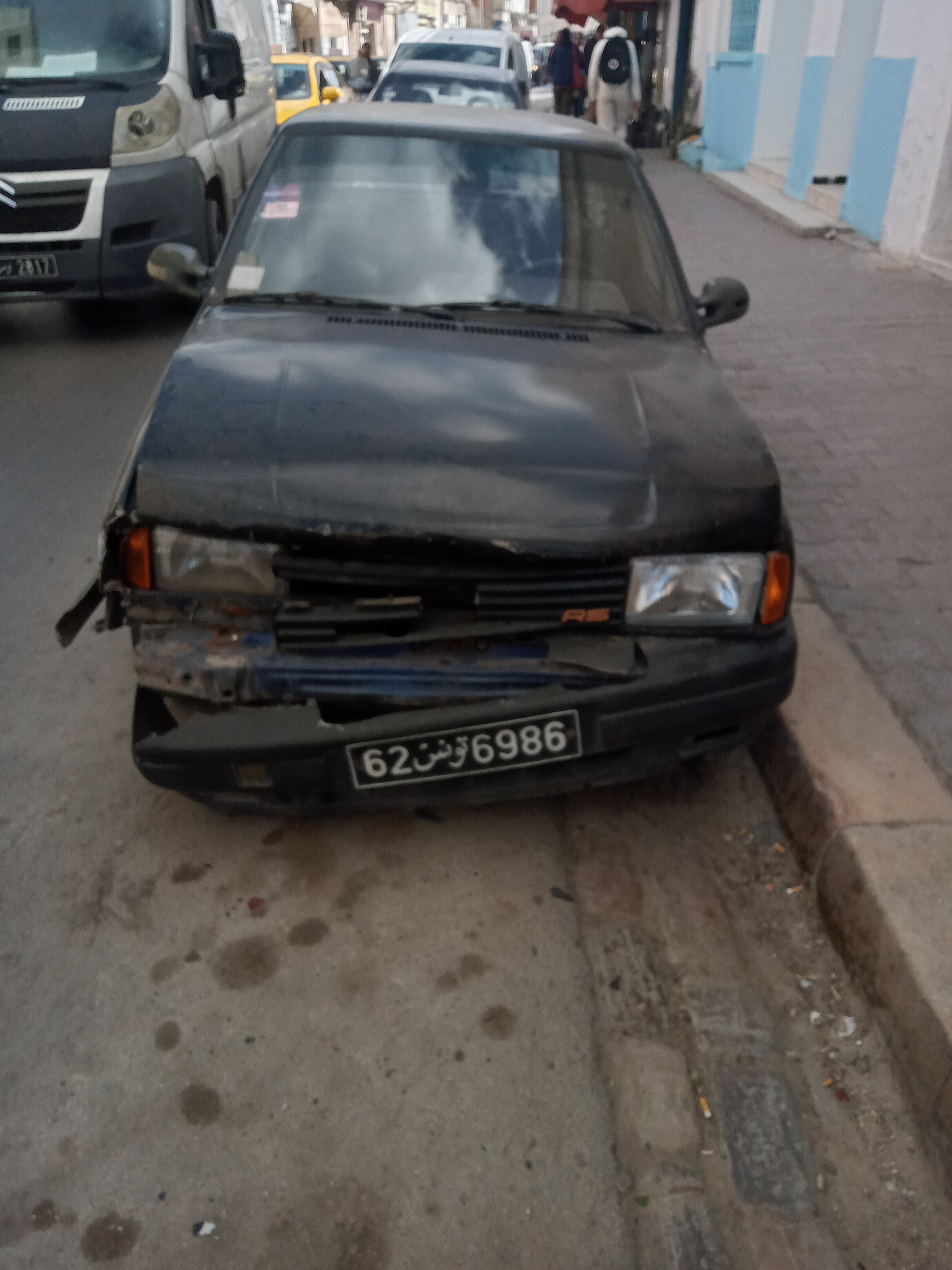 Bab Souika&nbsp;Bab El Khadra&nbsp;Volkswagen&nbsp;Fox&nbsp;Polo fox 2 sans carte grise