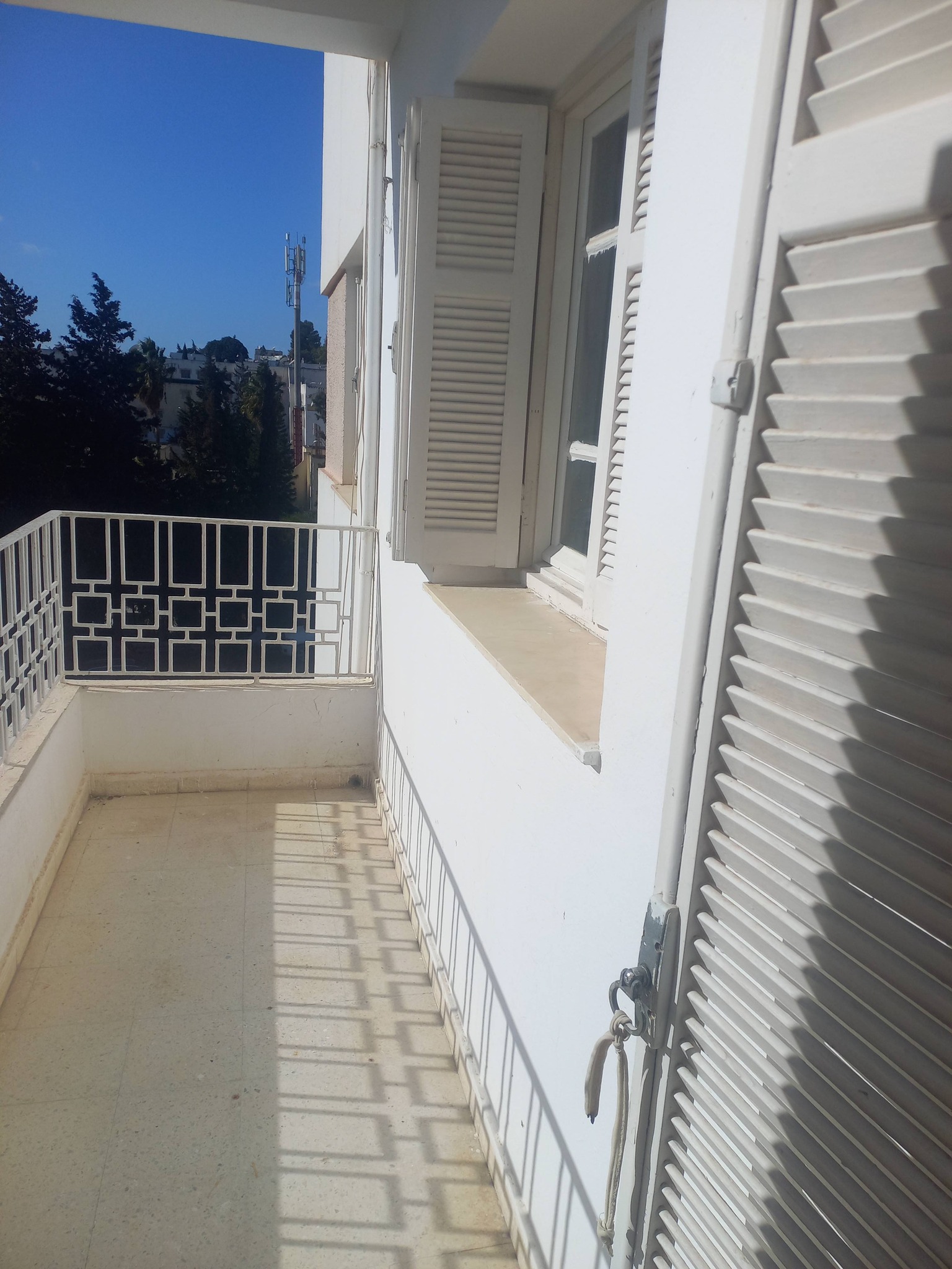 El Menzah&nbsp;El Manar 1&nbsp;Location&nbsp;Appart. 4 pi�ces&nbsp;Un spacieux appartement s3 � manar1